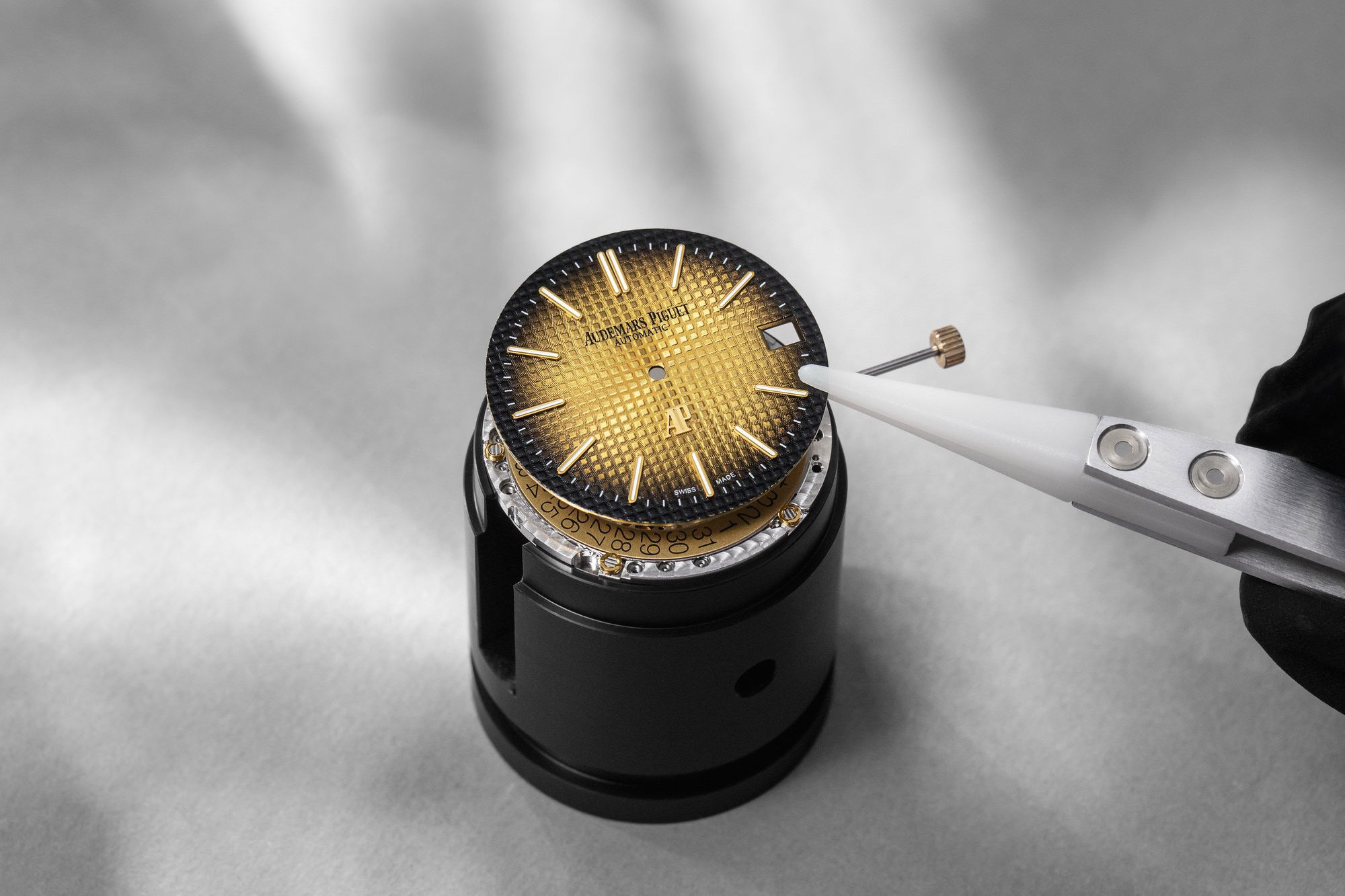 IMG_9085 Audemars Piguet Royal Oak Jumbo Extra-Thin 16202BA.OO.1240BA.02 Replica 2