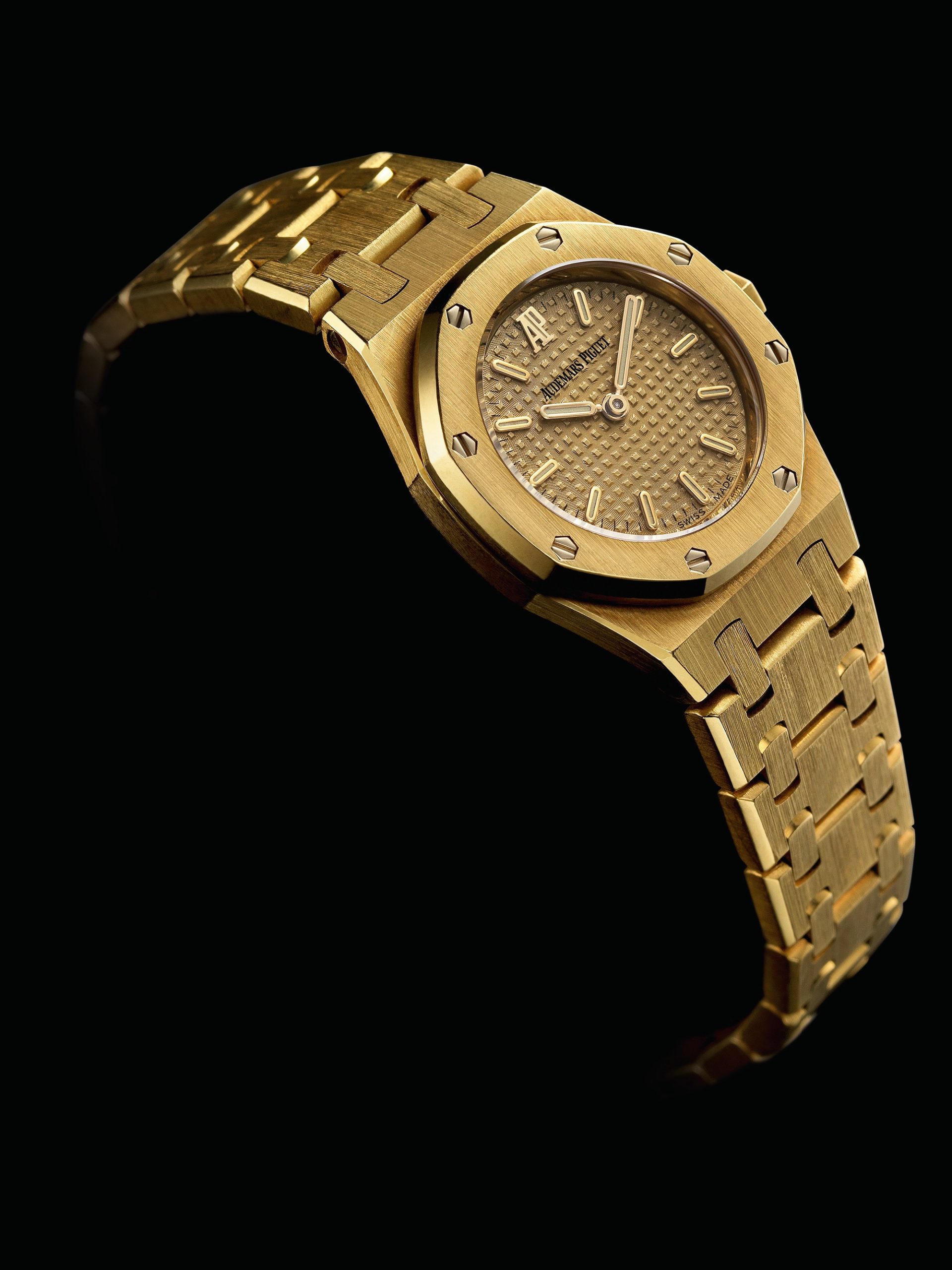Audemars Piguet Royal Oak Mini Frosted Gold Quartz 23 67630BA.GG.1312BA.01 Replica 2