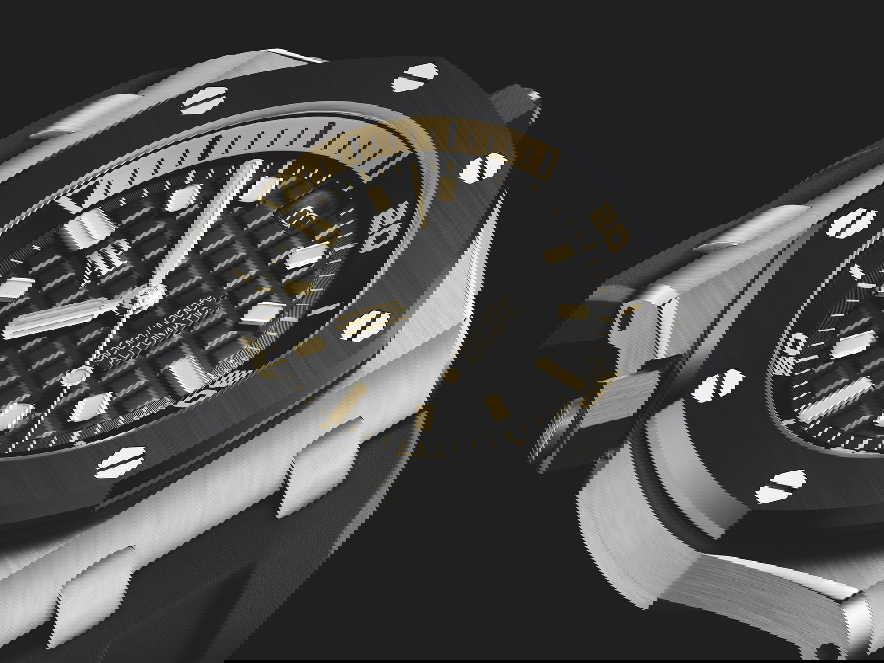 Audemars Piguet Royal Oak Offshore Diver 15720CN.OO.A002CA.01 Replica 2