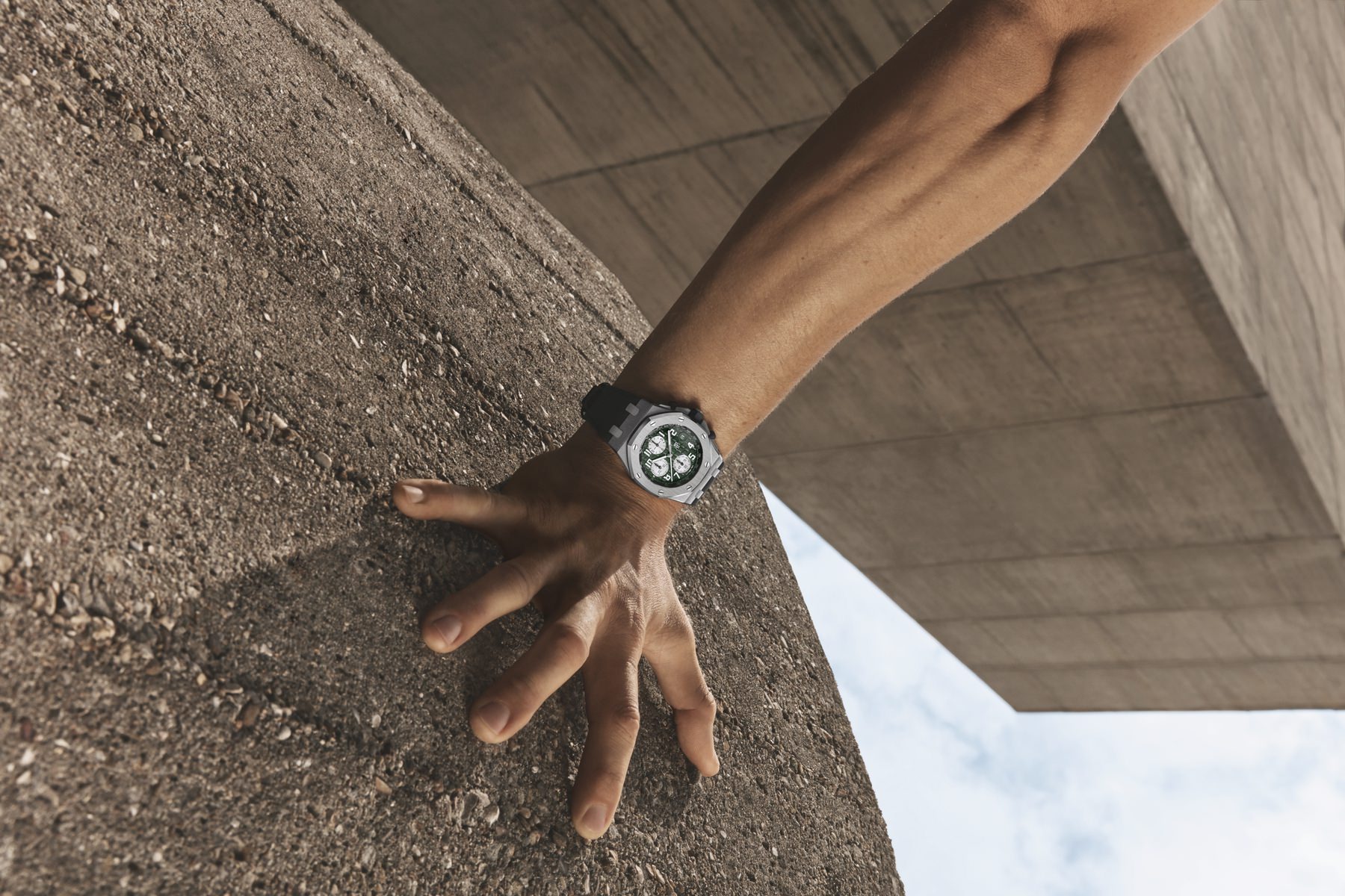 Audemars Piguet Royal Oak Offshore Selfwinding Chronograph 26238TI.OO.A056CA.01 Replica 2