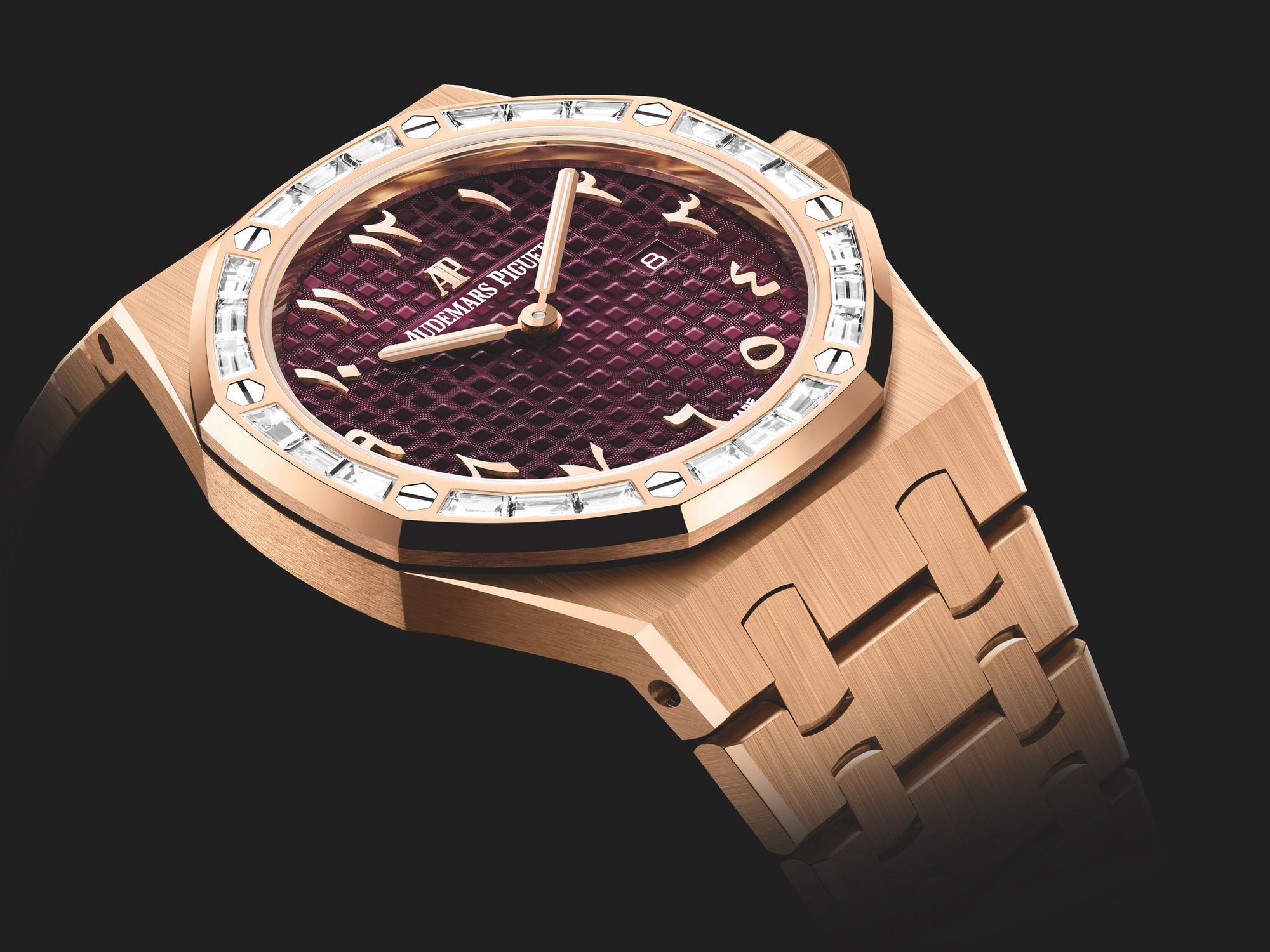 Audemars Piguet Royal Oak Quartz 67656OR.ZZ.1261OR.01 Replica 2