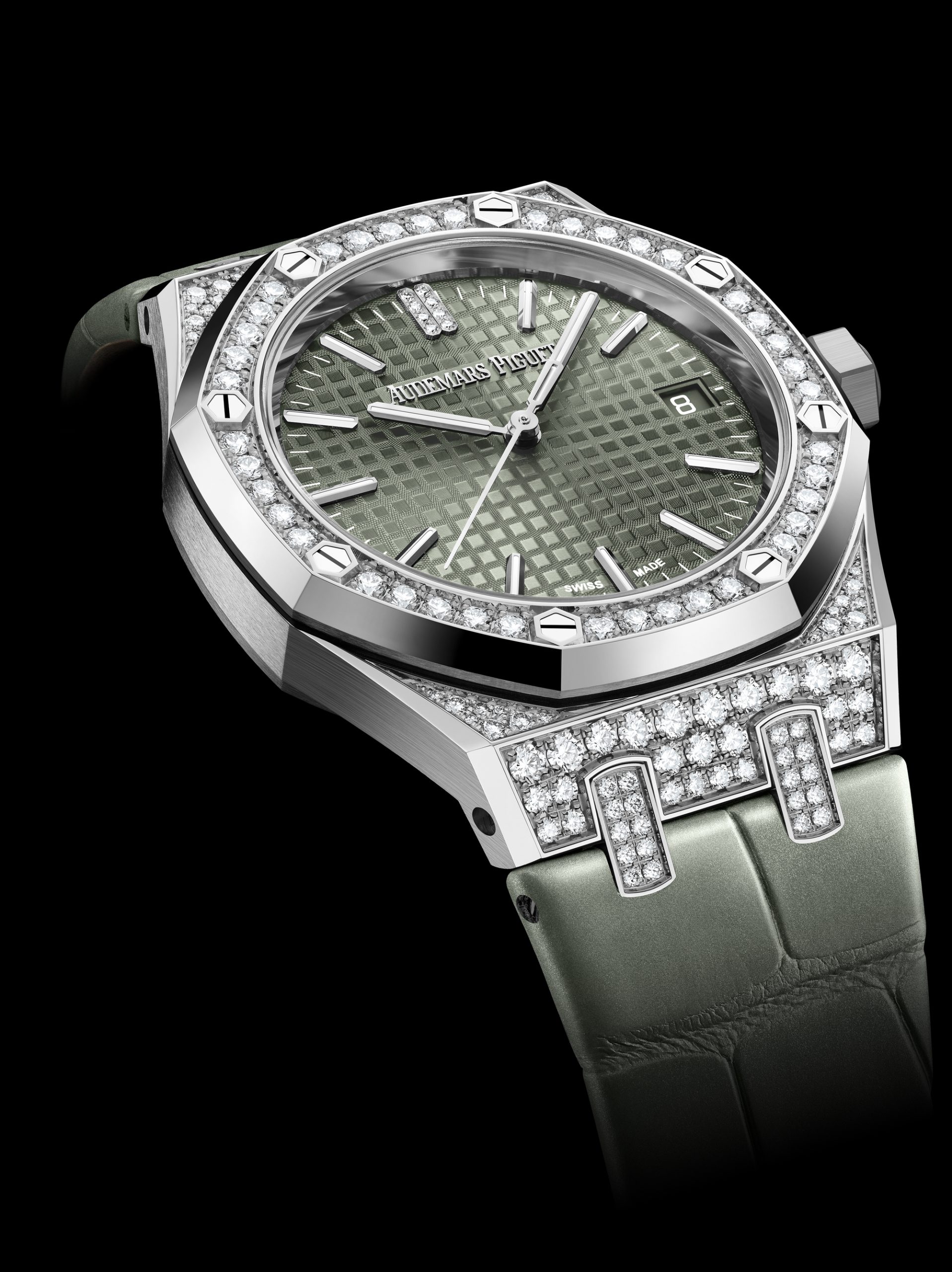 Audemars Piguet Royal Oak Selfwinding 15551BC.ZZ.D405CR.01 Replica 2