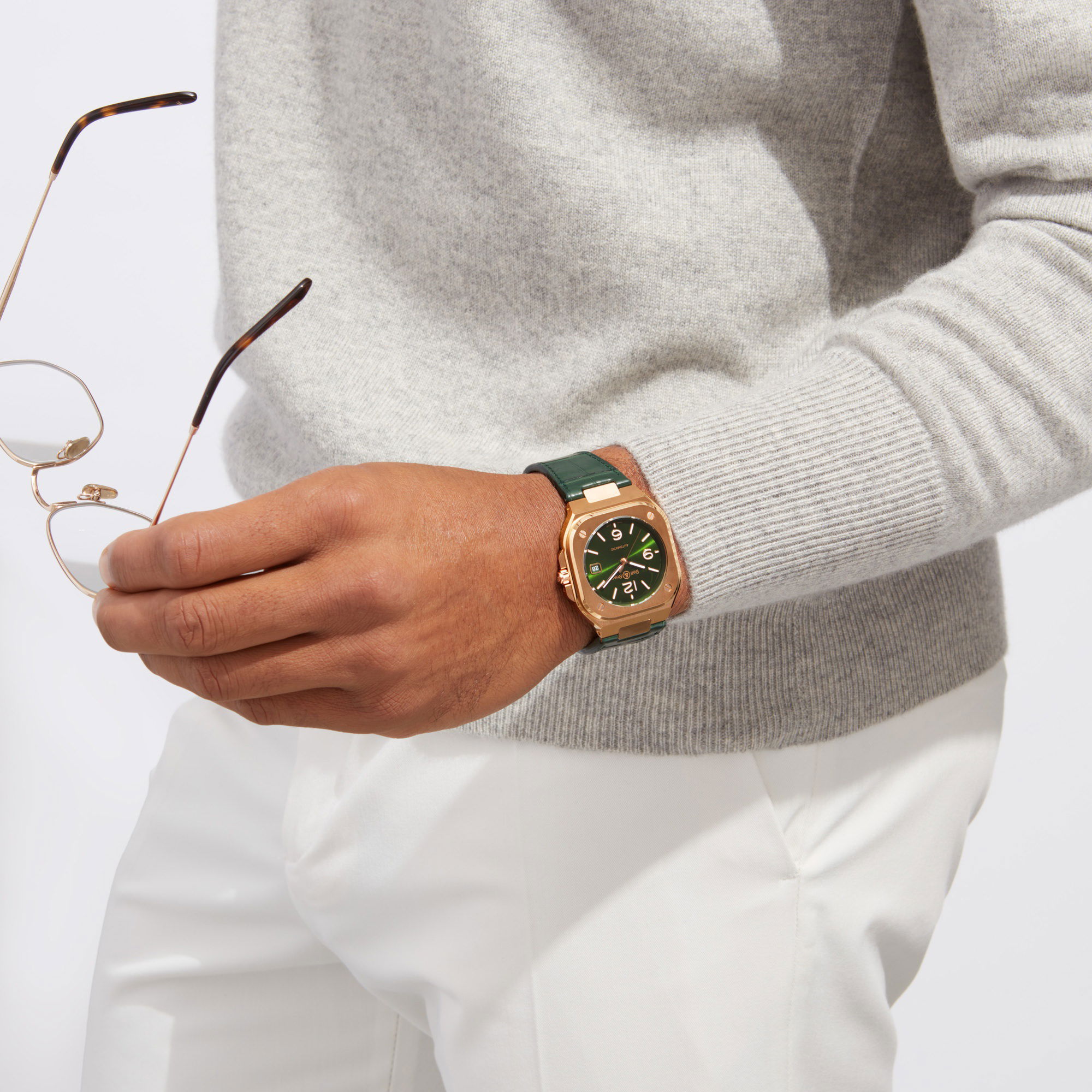 IMG_9085 Bell & Ross BR 05 Green Gold BR05A-GN-PG/SCR Replica 2