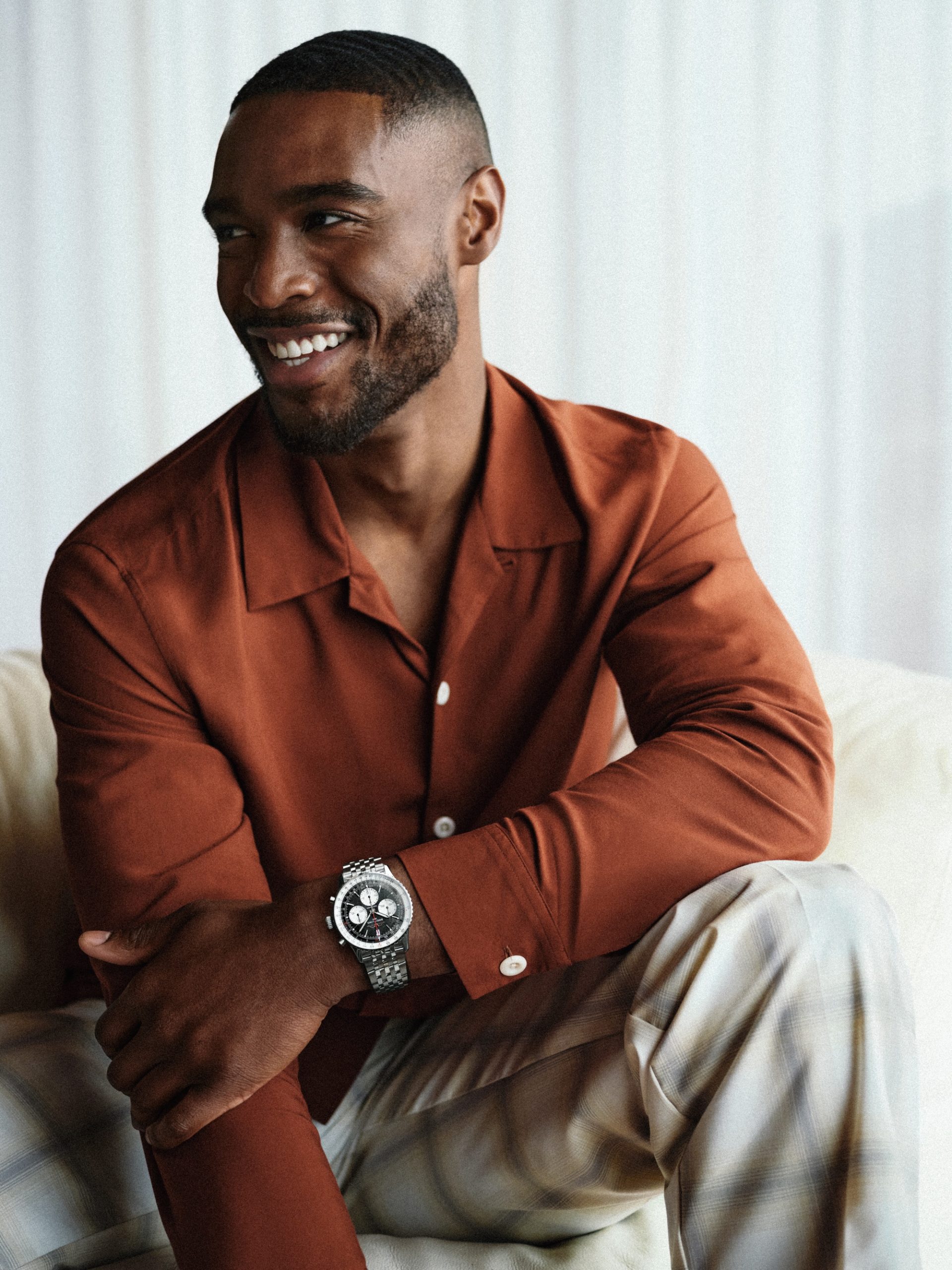 IMG_9085 Breitling Navitimer B01 Chronograph 43 AB0138211B1A1 Replica 2