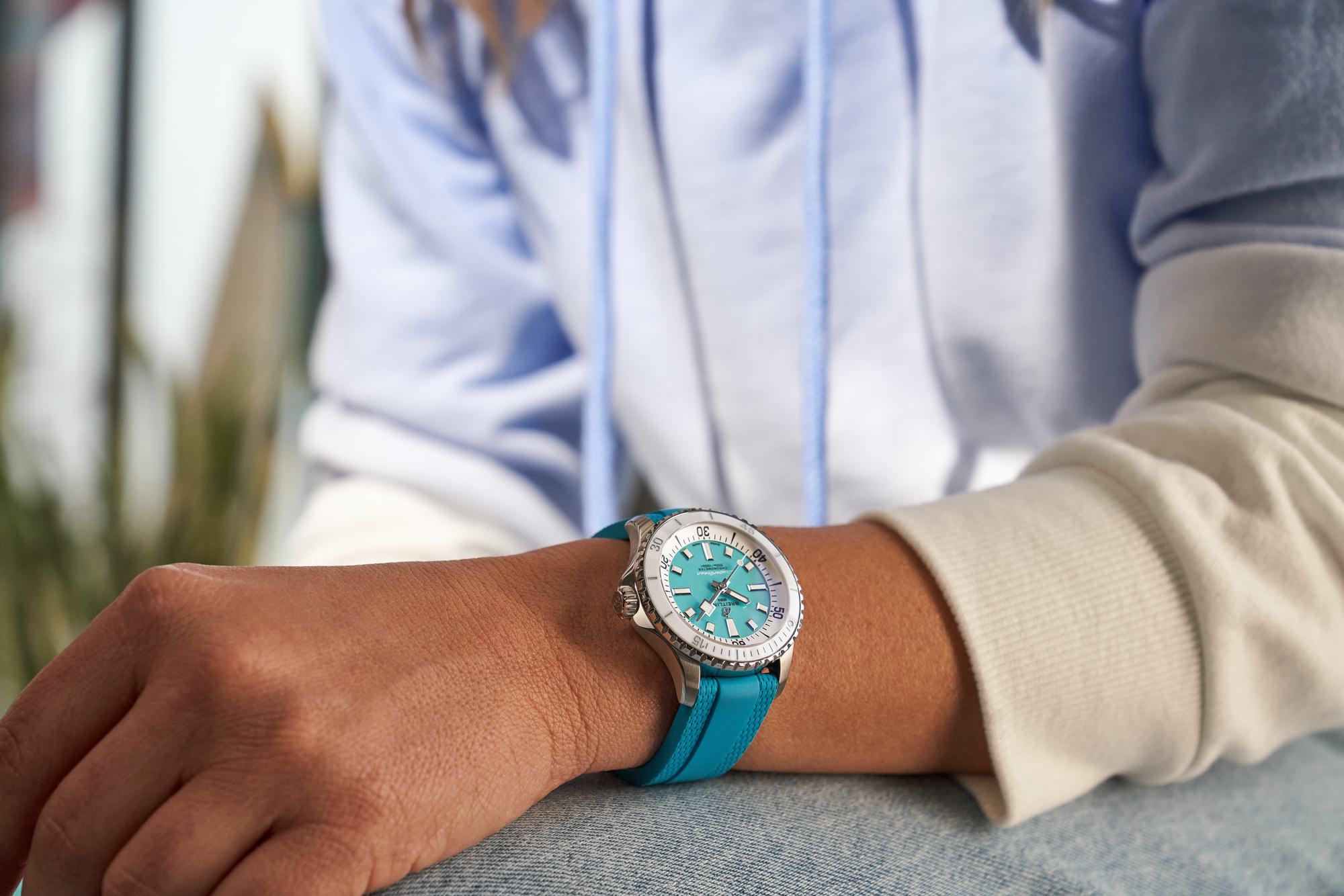 IMG_9085 Breitling Superocean Automatic 36 A17377211C1S1 Replica 2