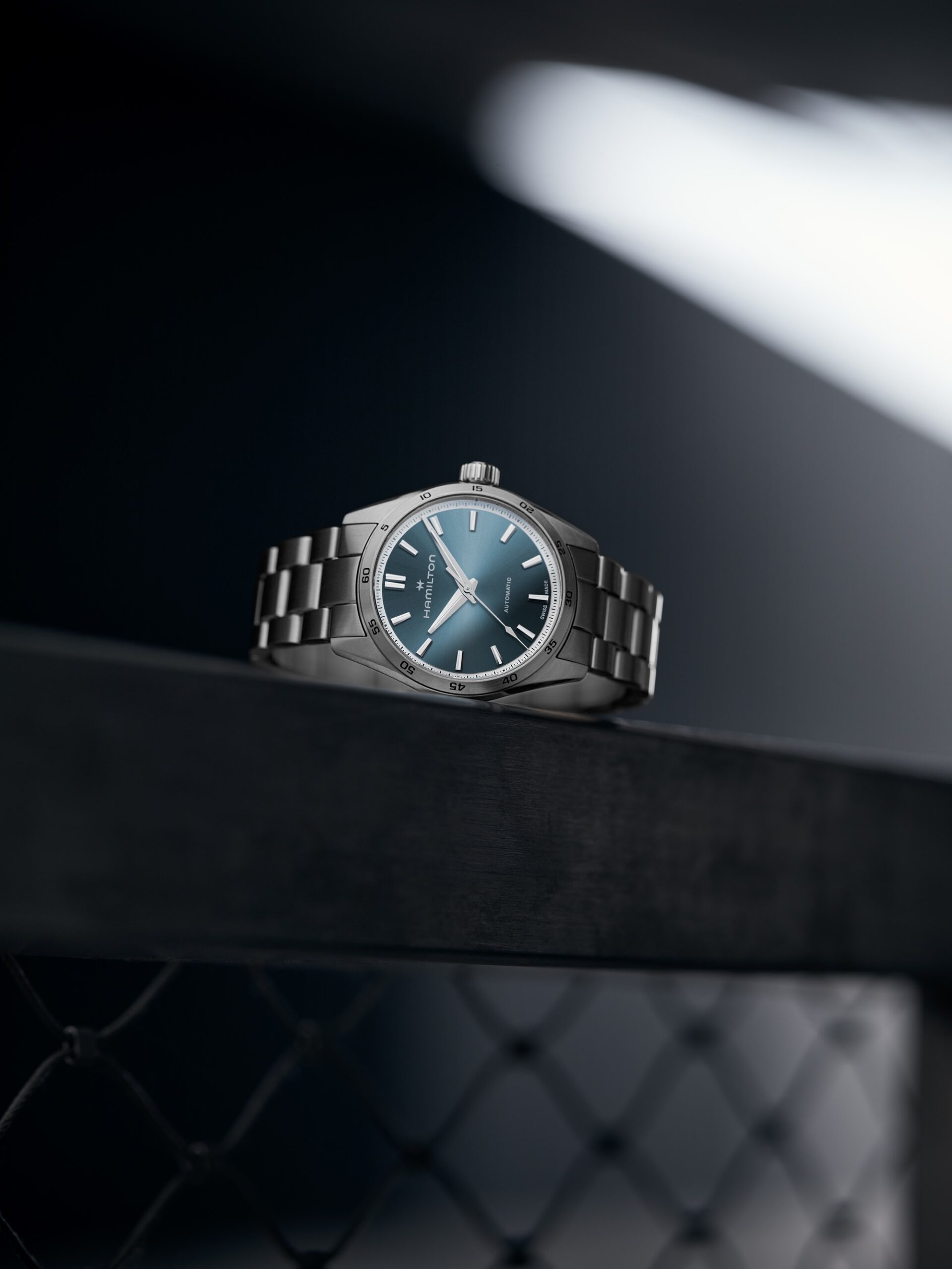 IMG_9085 Hamilton Jazzmaster Performer Automatic 34mm H36105140 Replica 2