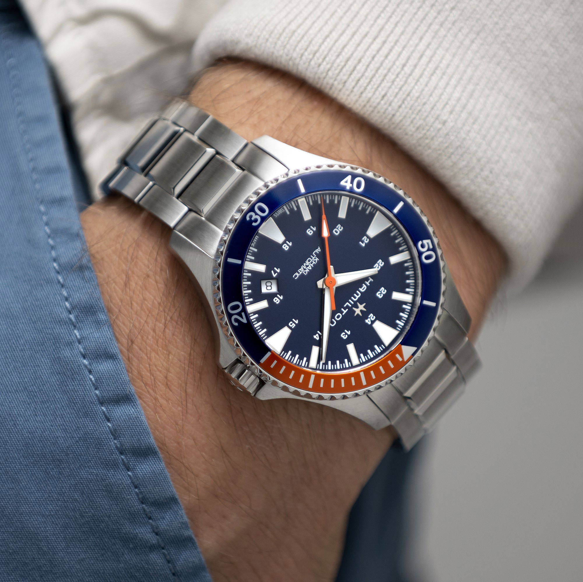 IMG_9085 Hamilton Khaki Navy Scuba H82365141 Replica 2