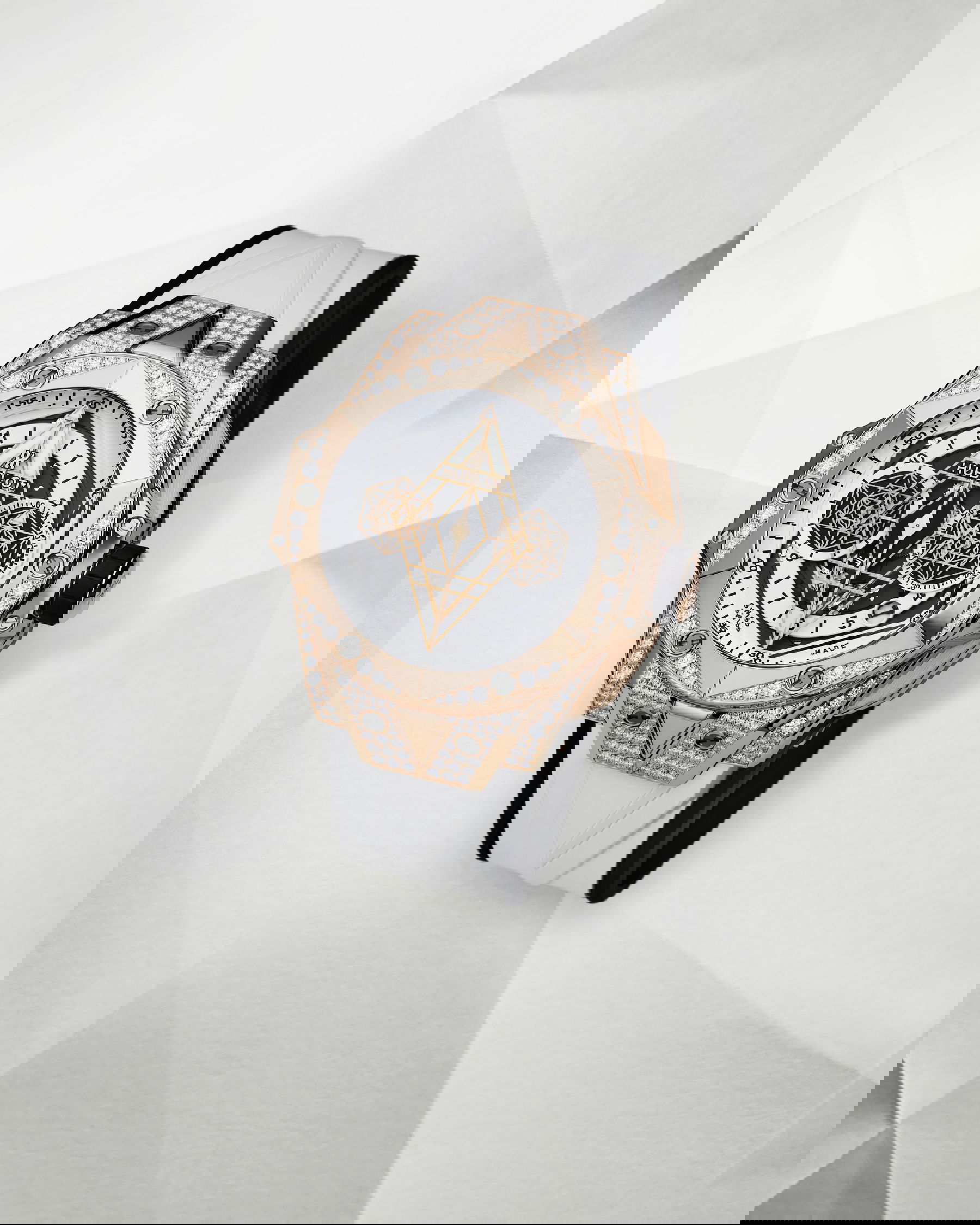 IMG_9085 Hublot Sang Bleu II King Gold White Pave 418.OX.2001.RX.1604.MXM20 Replica 2