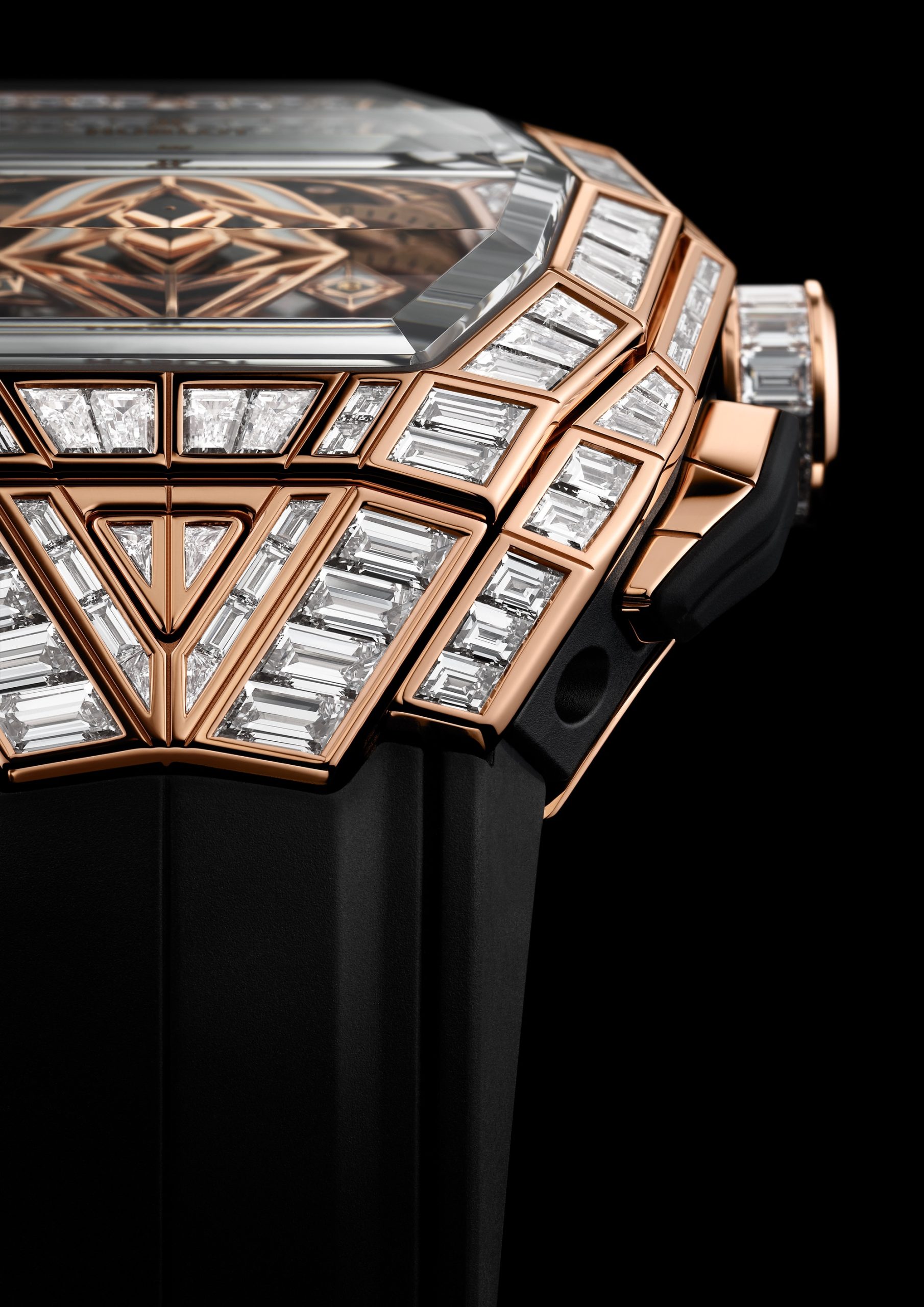 IMG_9085 Hublot Spirit of Big Bang Sang Bleu High Jewellery King Gold 648.OX.9010.RX.9904.MXM24 Replica 2