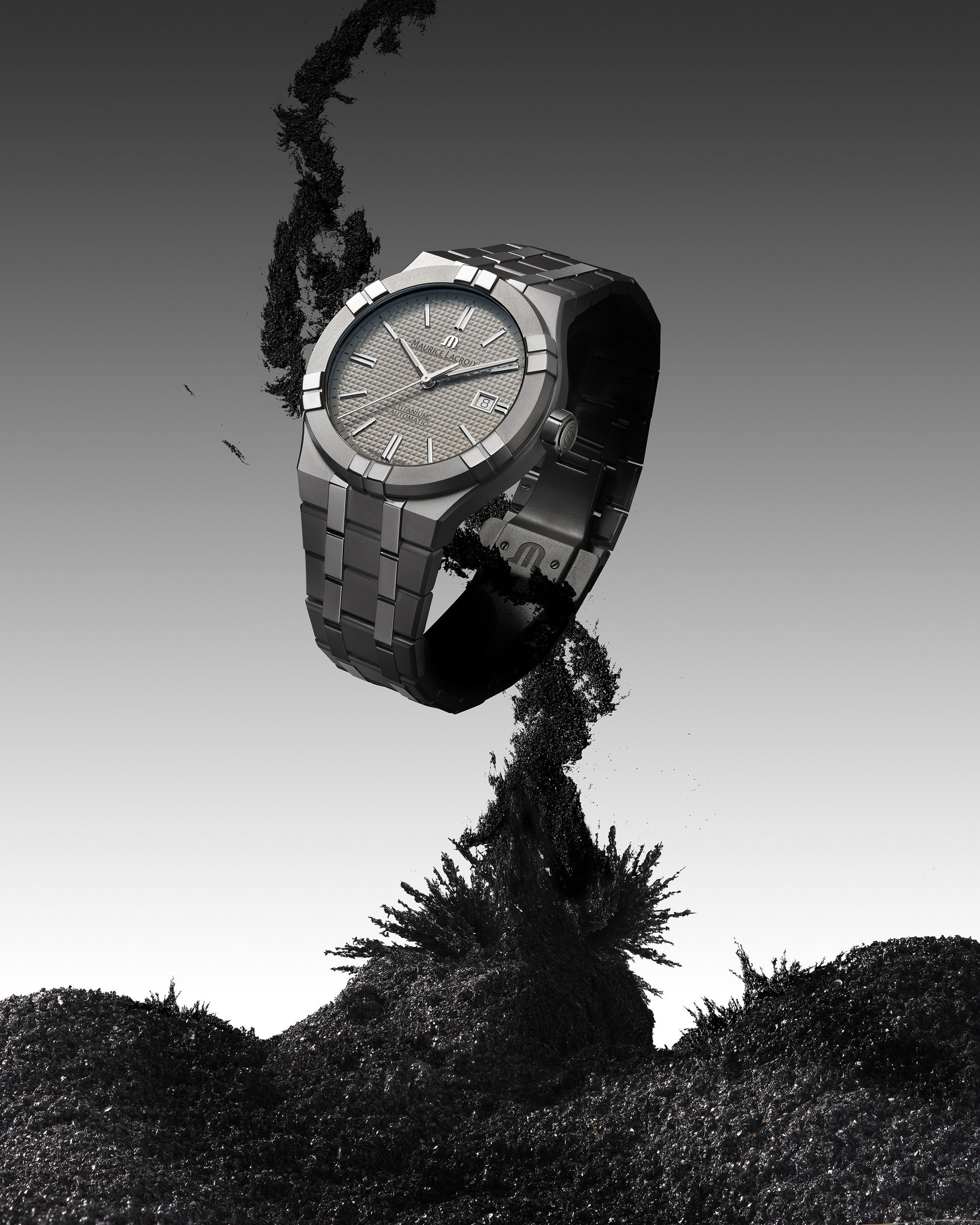 IMG_9085 Maurice Lacroix Aikon Automatic Titanium 42 AI6008-TT032-230-1 Replica 2