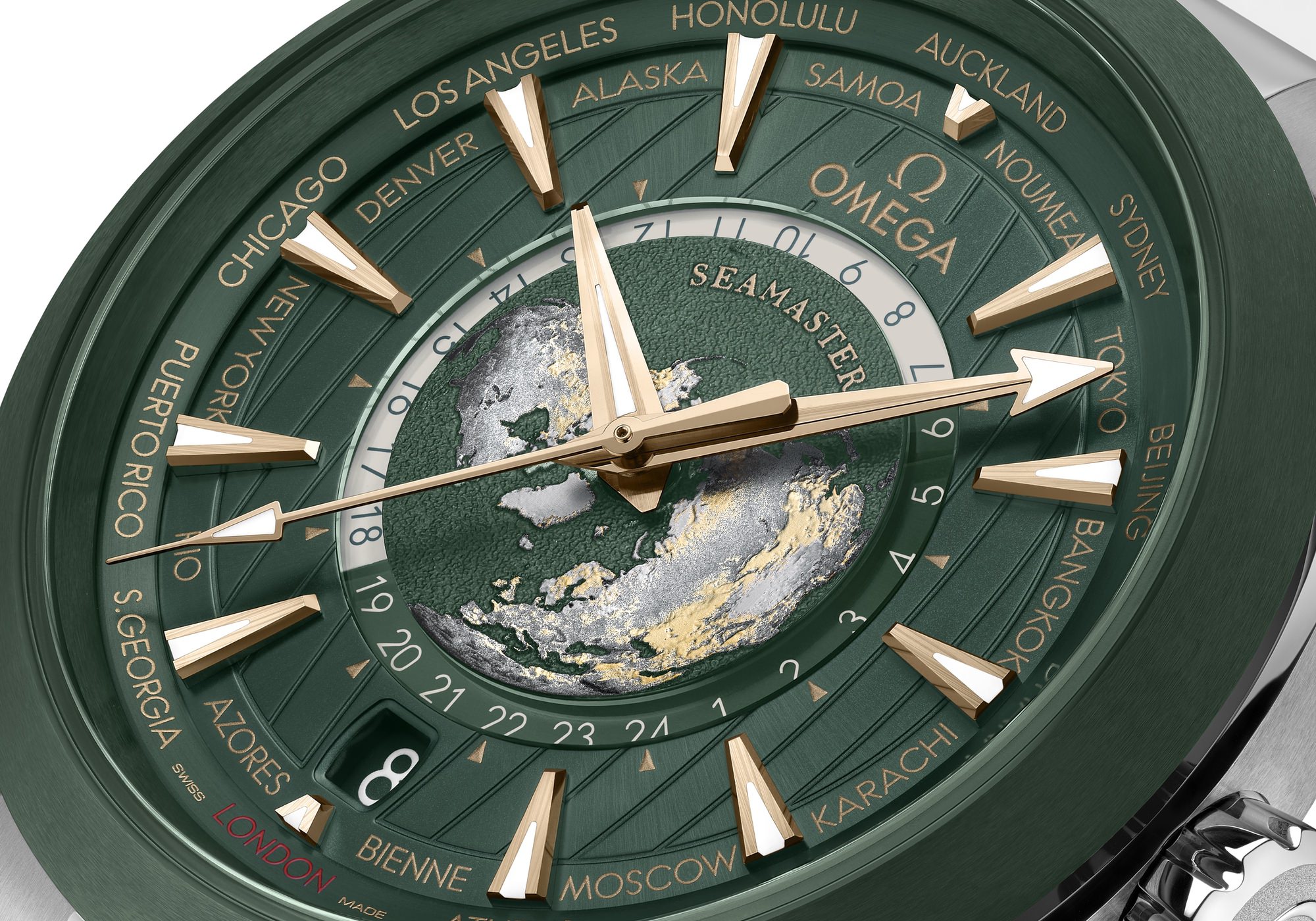 IMG_9085 Omega Seamaster Aqua Terra 150M Co-Axial Master Chronometer GMT Worldtimer 220.30.43.22.00.01 Replica 2