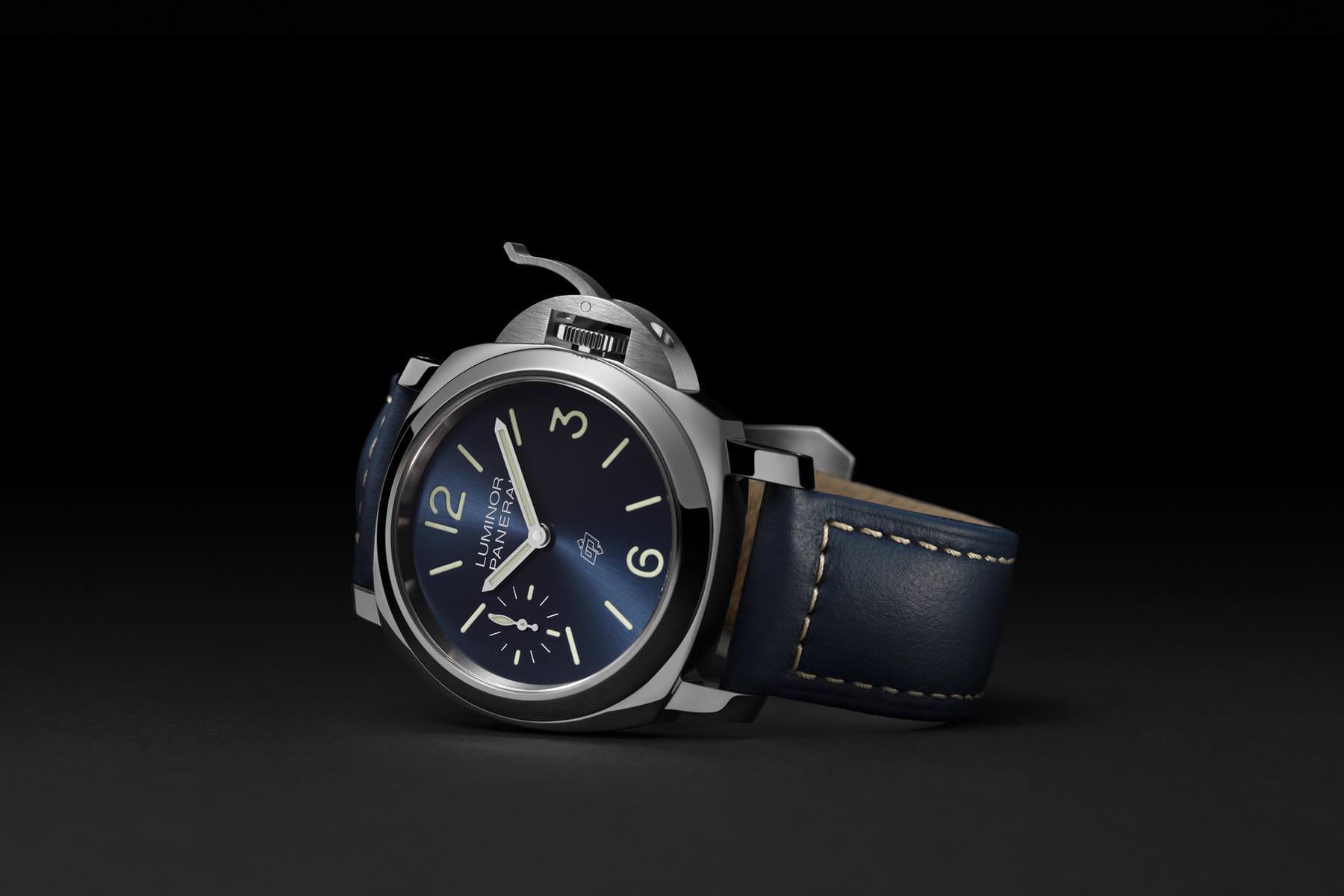 IMG_9085 Panerai LUMINOR BLU MARE PAM1085 Replica 2