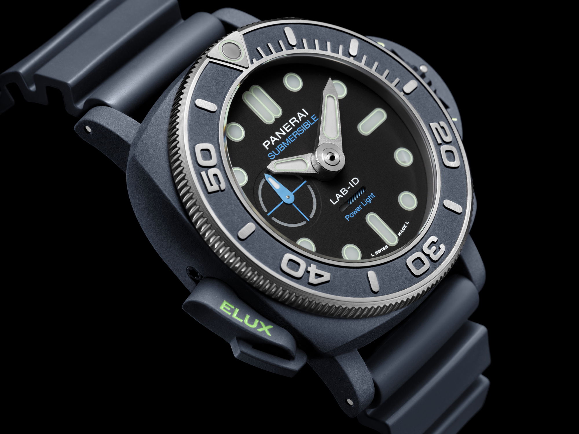 Panerai Submersible Elux LAB-ID PAM01800 Replica 2