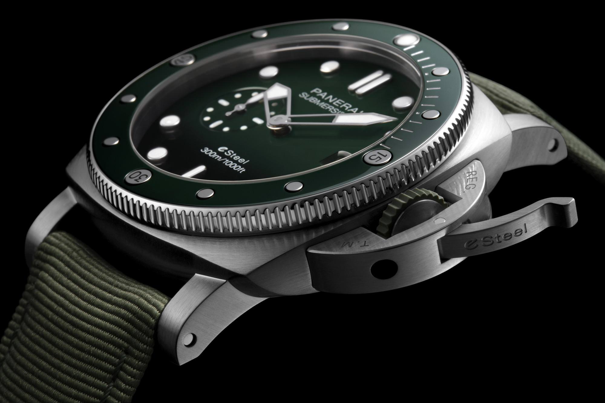 IMG_9085 Panerai Submersible QuarantaQuattro eSteel Verde Smeraldo PAM01287 Replica 2