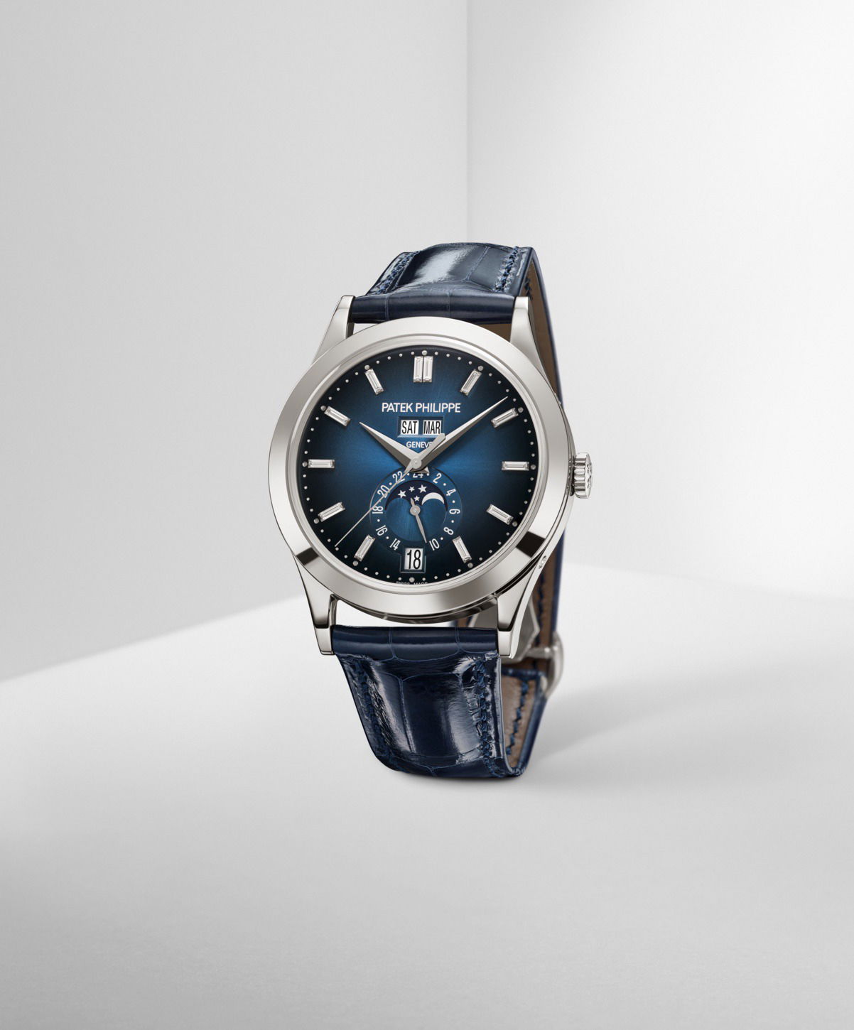 Patek Philippe Complications Annual Calendar Moon Phases 5396G-017 Replica 2