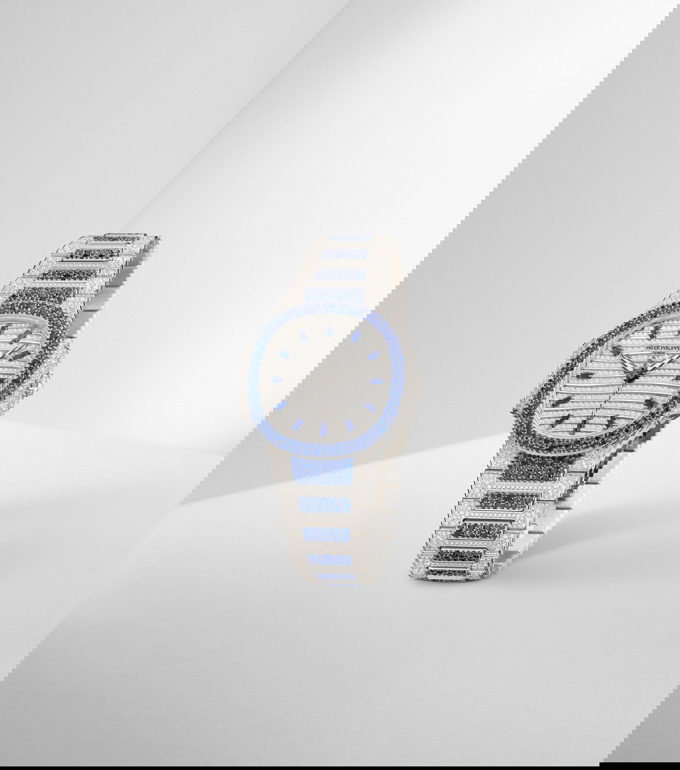 Patek Philippe Nautilus Haute Joaillerie 7118/1451G-001 Replica 2