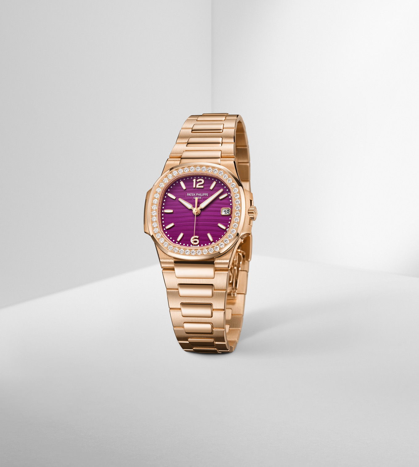 Patek Philippe Nautilus Ladies 7010/1R-013 Replica 2