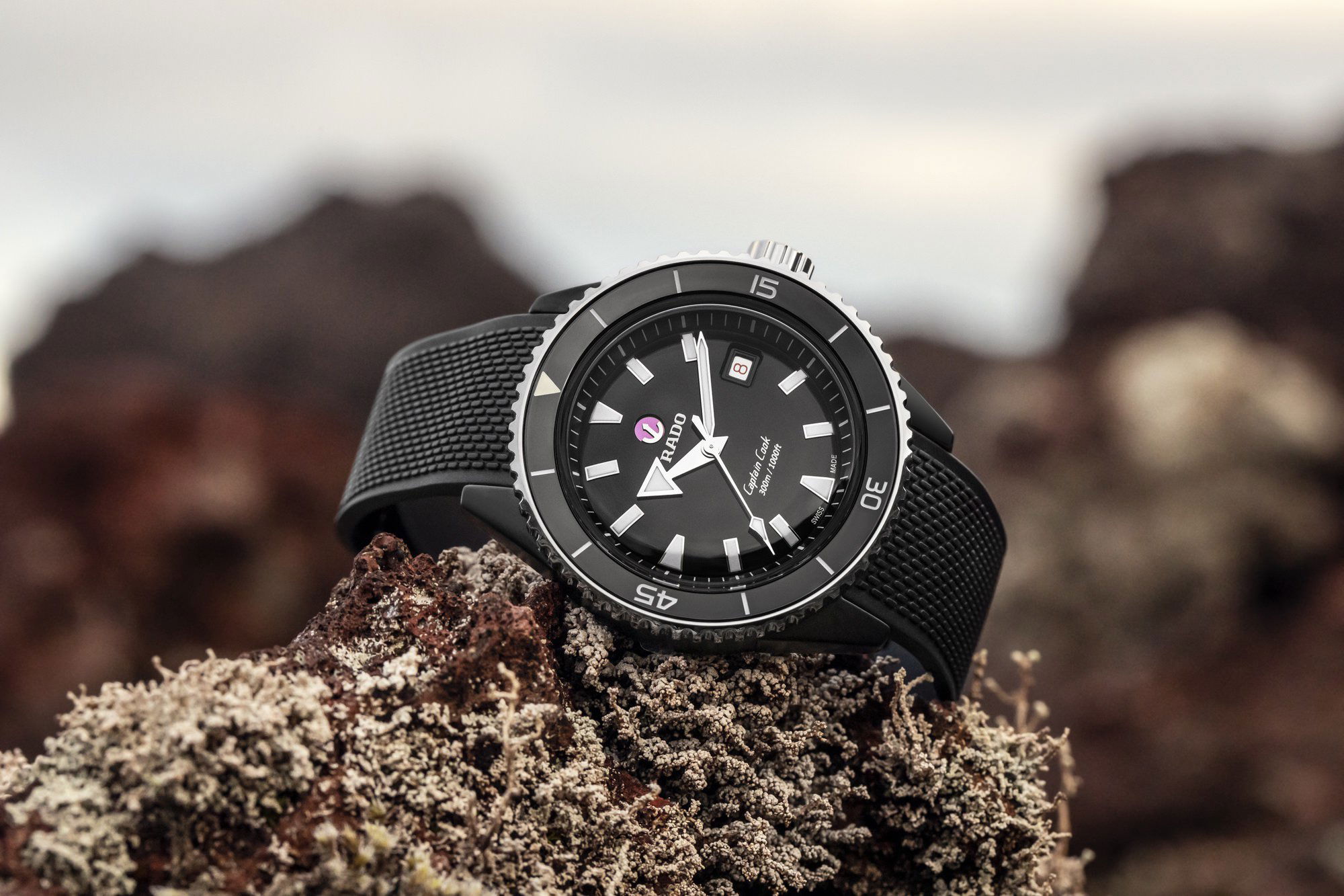 Rado Captain Cook High-Tech Ceramic Diver R32129158 Replica 2