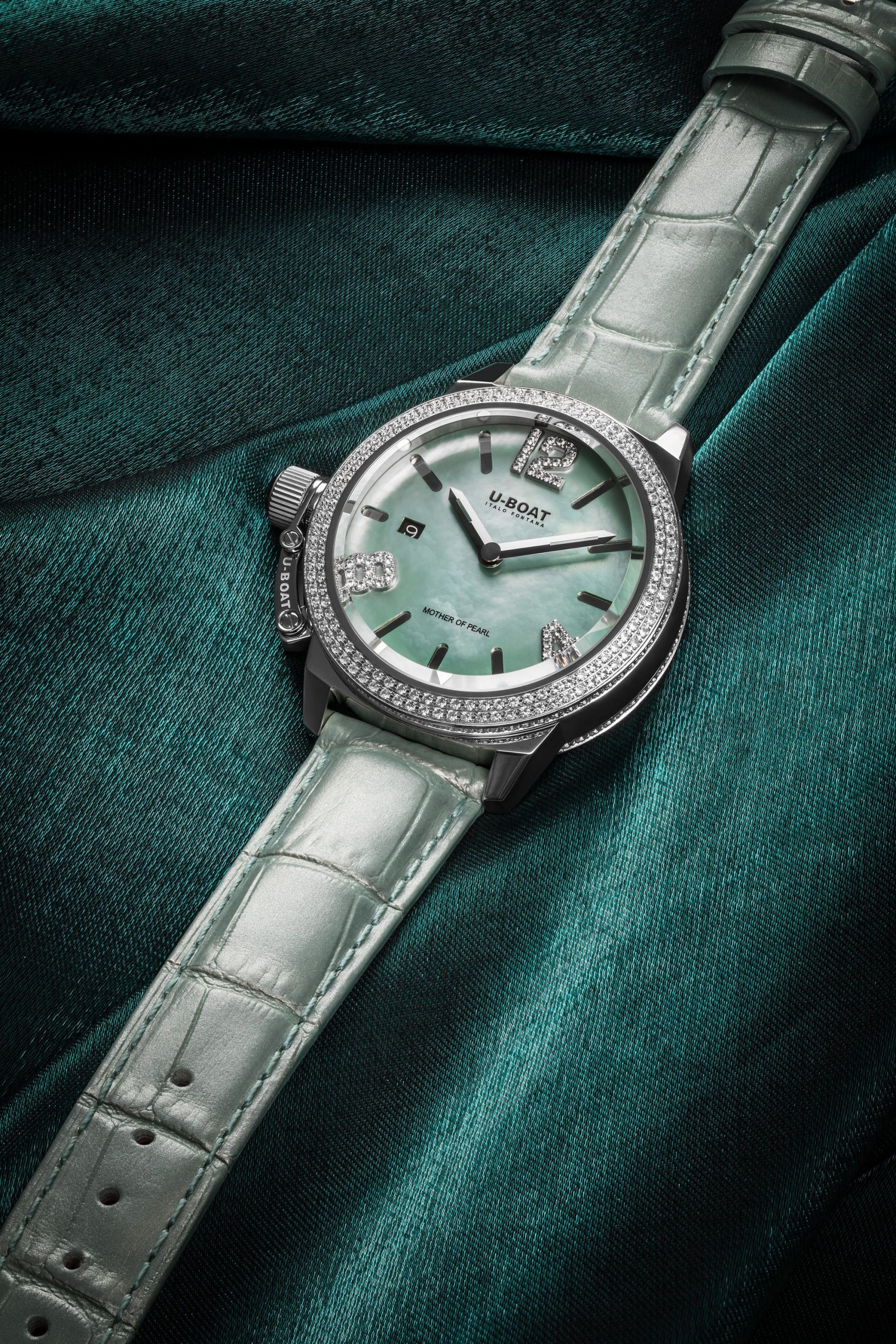 IMG_9085 U-Boat Classico 38 Turquoise Mop Precious 8484 Replica 2