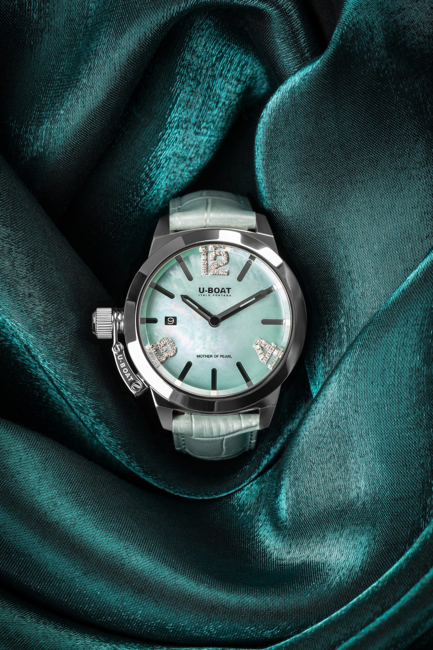 IMG_9085 U-Boat Classico 38 Turquoise Mother Of Pearl 8481 Replica 2