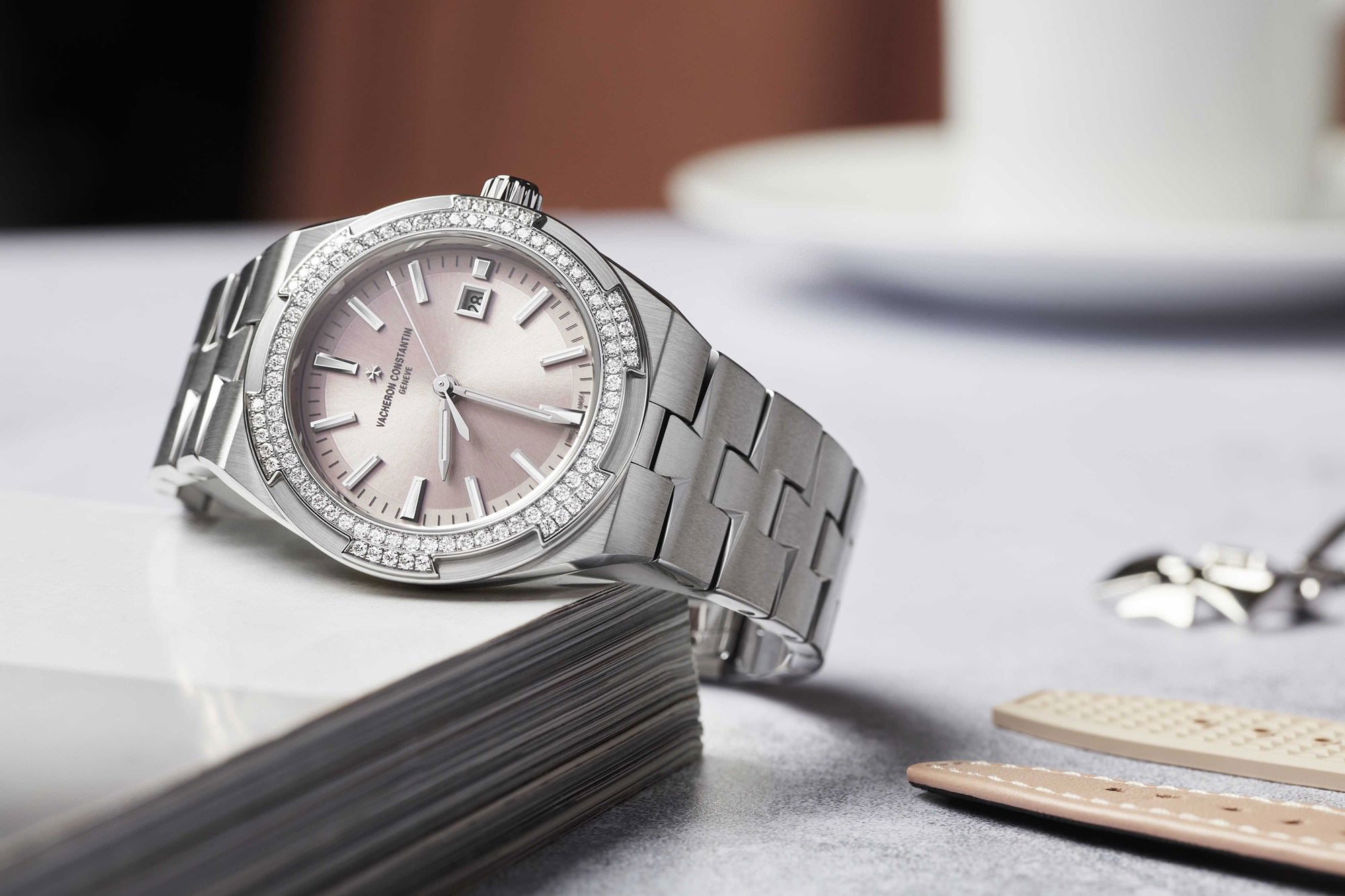 IMG_9085 Vacheron Constantin Overseas Self-Winding 4605V/200A-B971 Replica 2