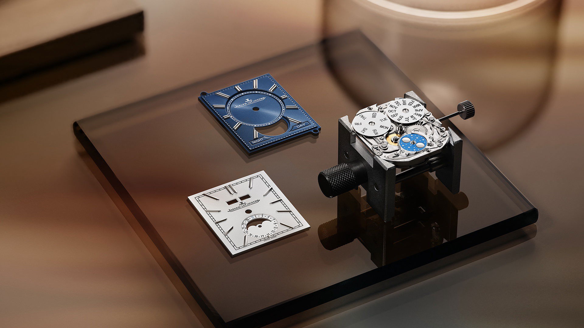 IMG_9081 Jaeger-LeCoultre Reverso Tribute Duoface Calendar Q3912530 Replica 8