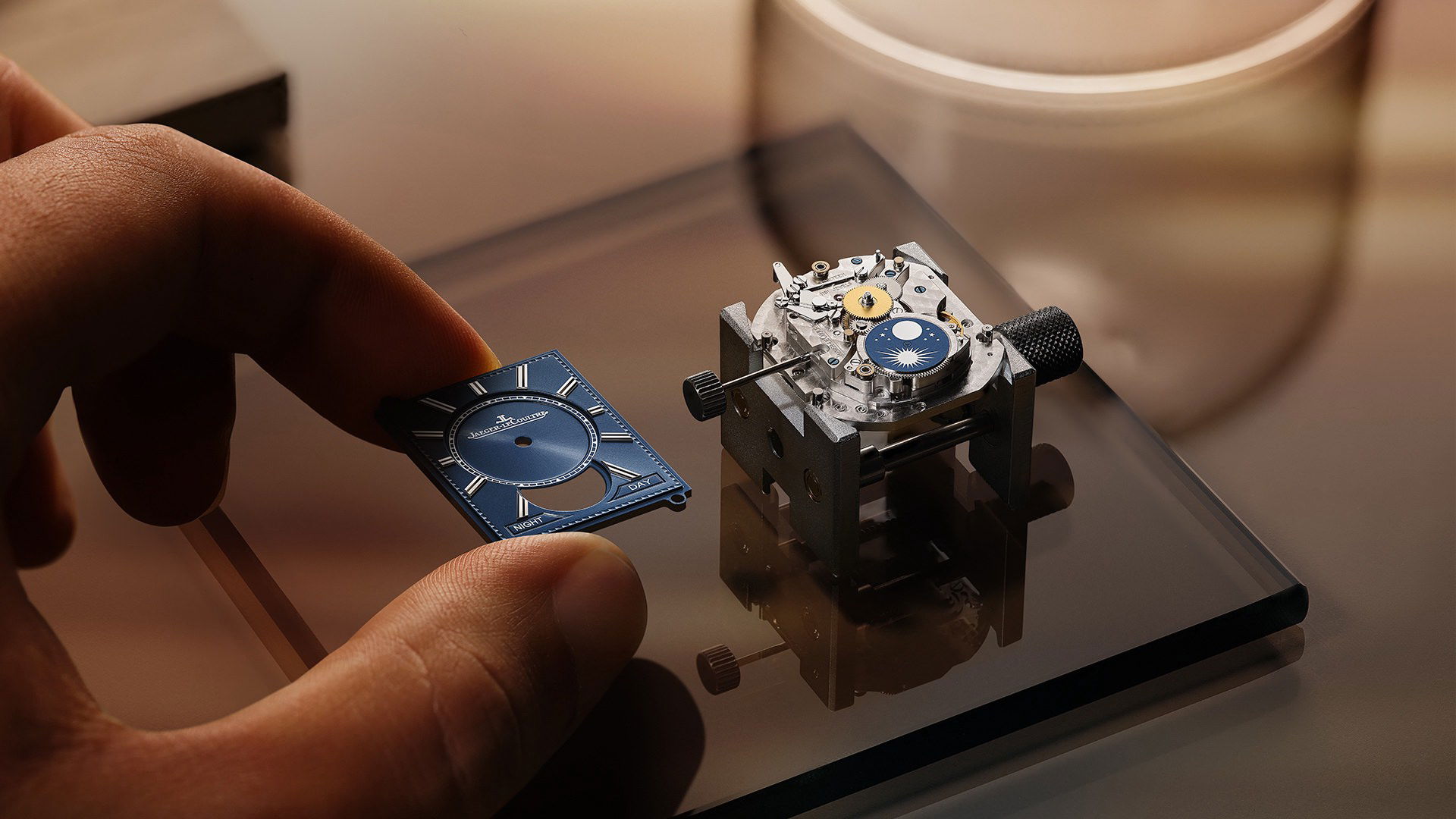 IMG_9081 Jaeger-LeCoultre Reverso Tribute Duoface Calendar Q3918420 Replica 8