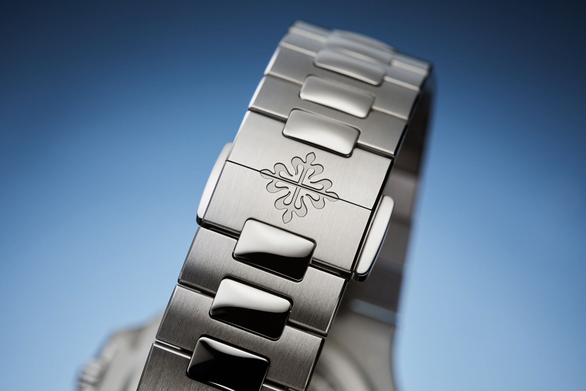 Patek Philippe Nautilus 5811/1G-001 Replica 8