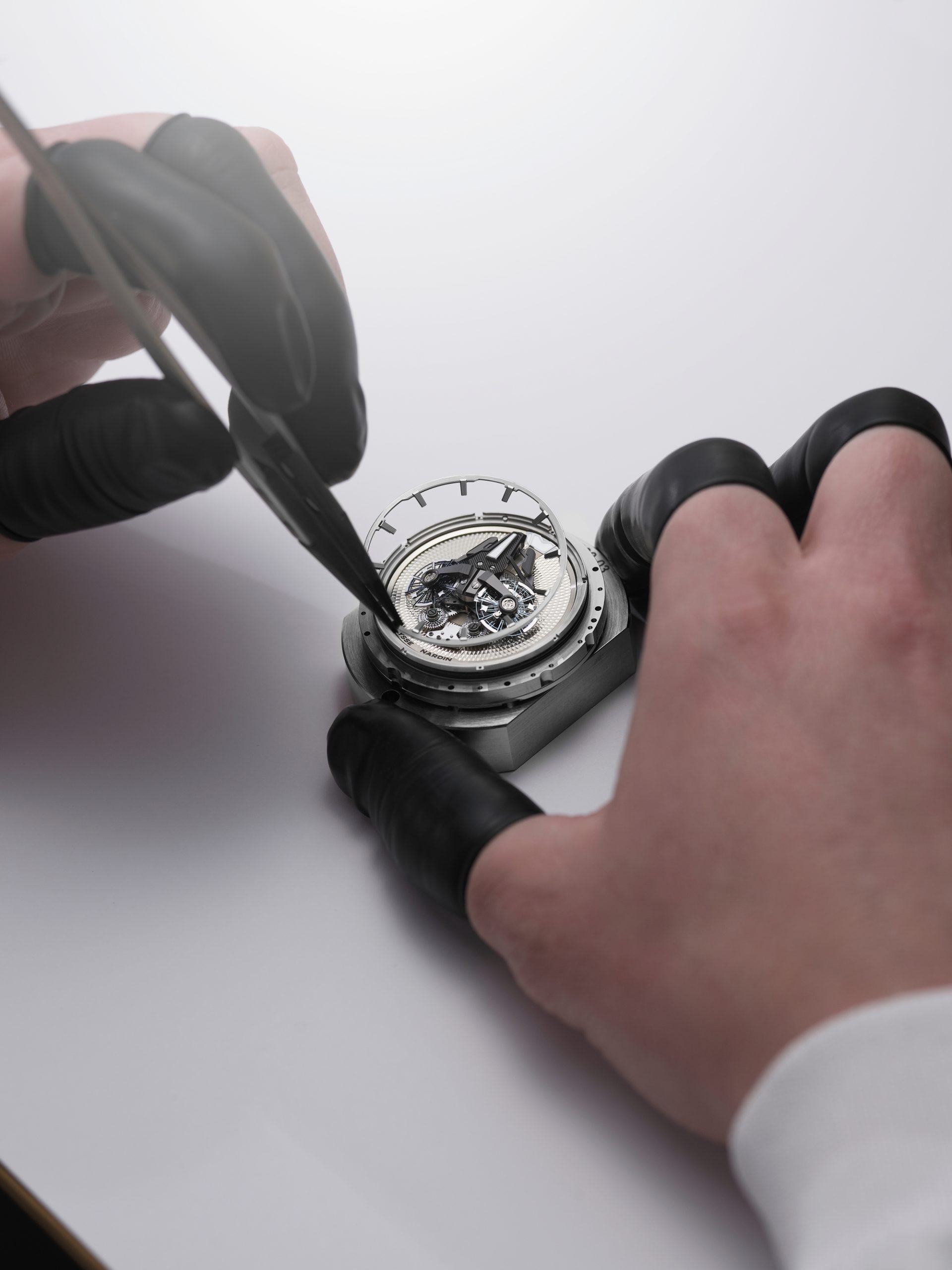 Ulysse Nardin Freak [S NOMAD] 2513-500LE-4A-GUI/3A Replica 8