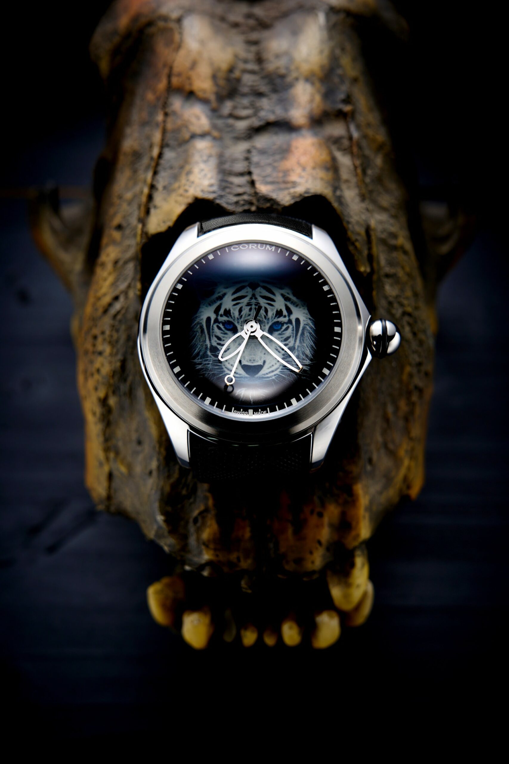 Corum Bubble 47 Automatic Luminescent Tiger L082/04378 Replica 8