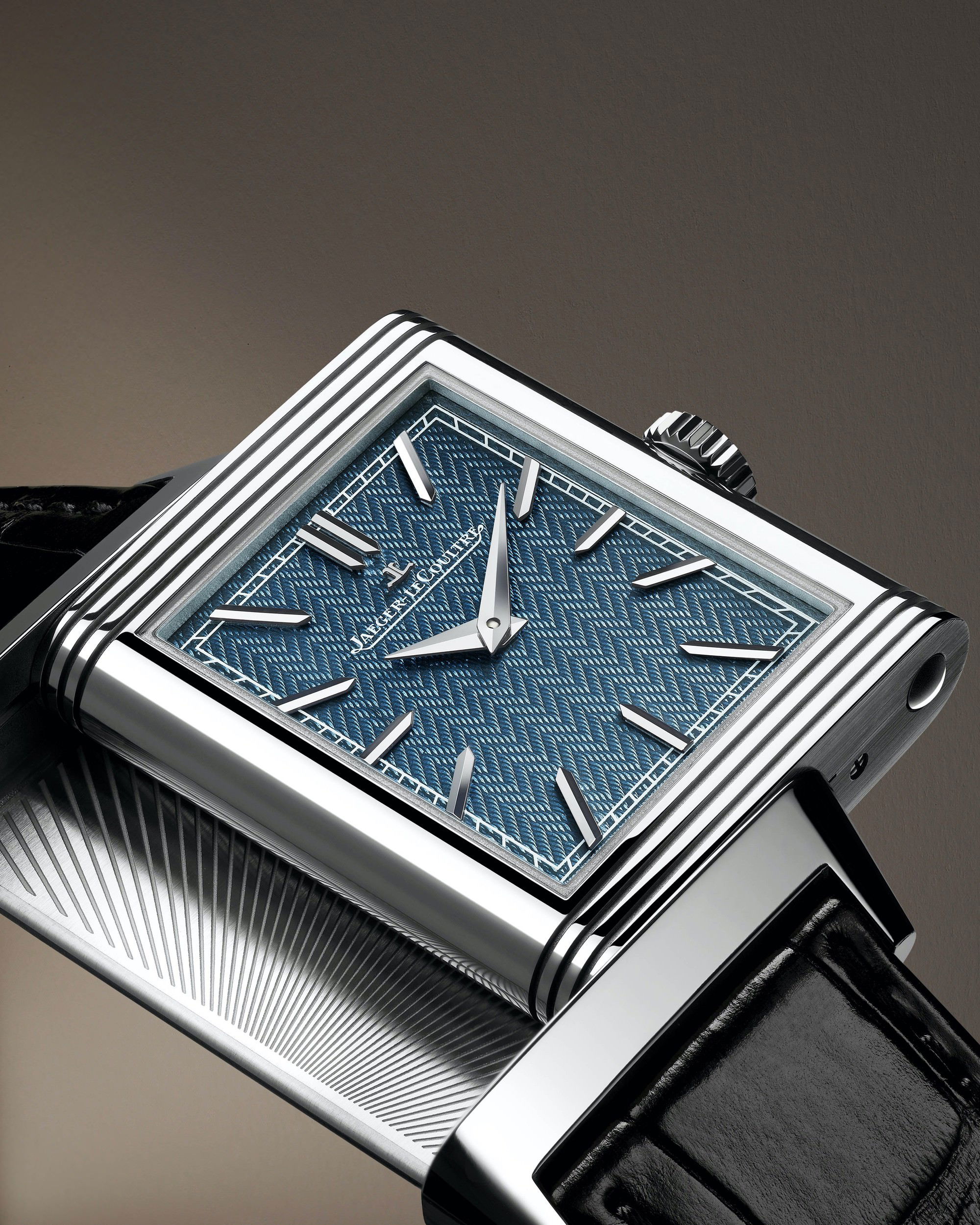 IMG_9081 Jaeger-LeCoultre Reverso Tribute Enamel Hidden Treasure – Courbet Q39334C2 Replica 8