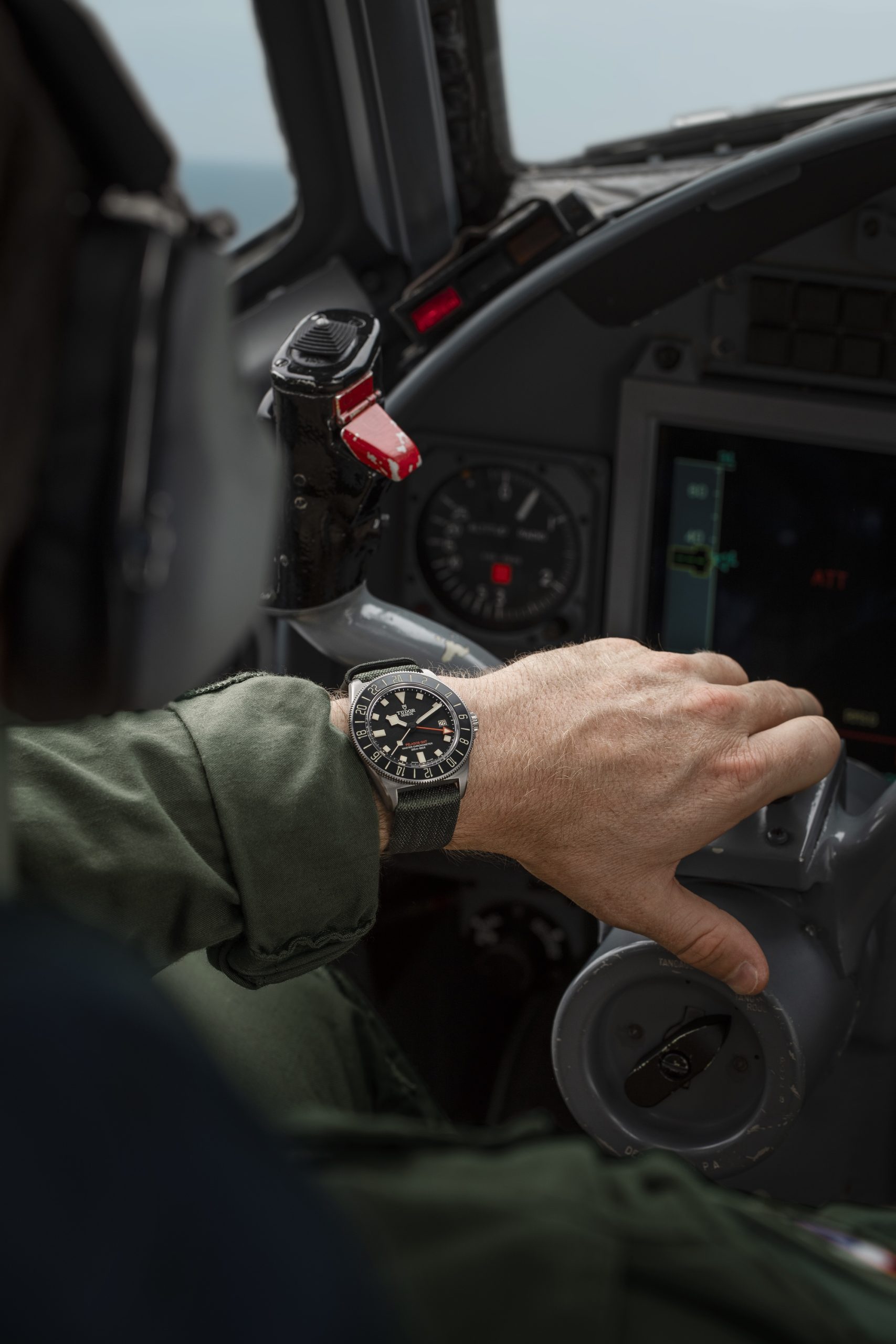 TUDOR Pelagos FXD GMT M2542g247nu-0002 Replica 8