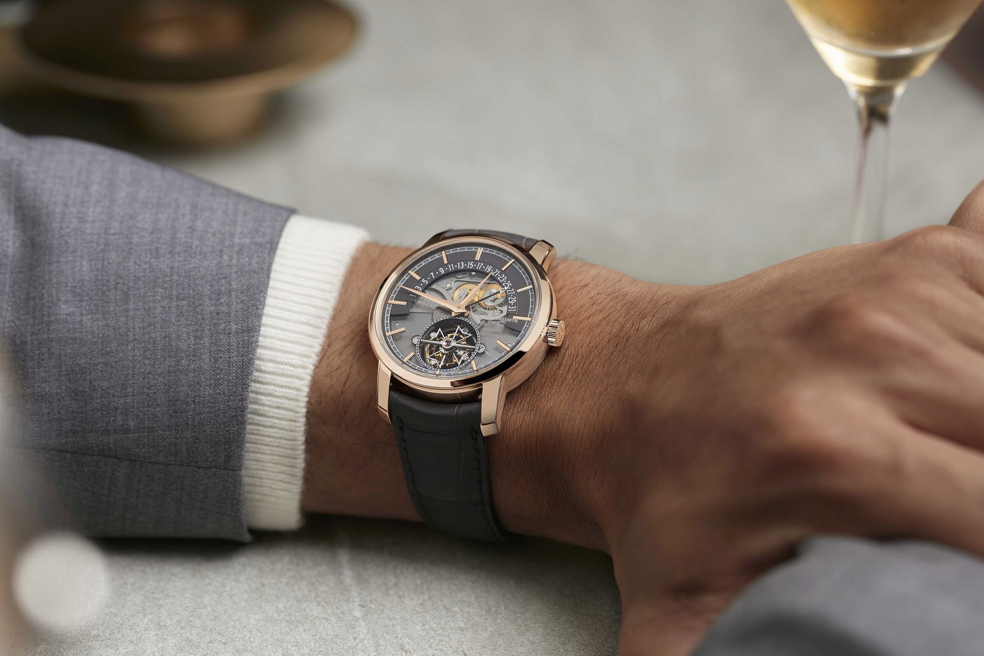 Vacheron Constantin Traditionnelle Tourbillon Retrograde Date Openface 6010T/000R-B638 Replica 8