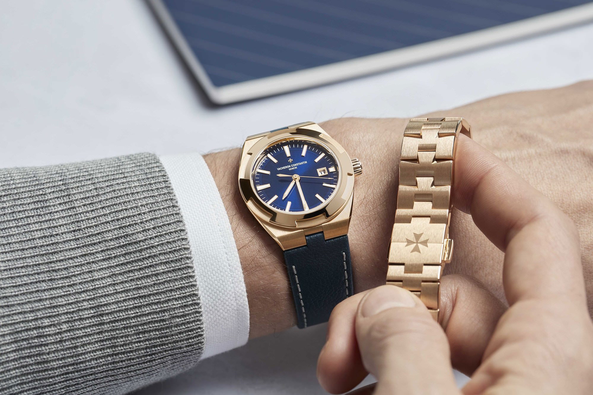 Vacheron Constantin Overseas Self-Winding 4600V/200R-B979 Replica 8