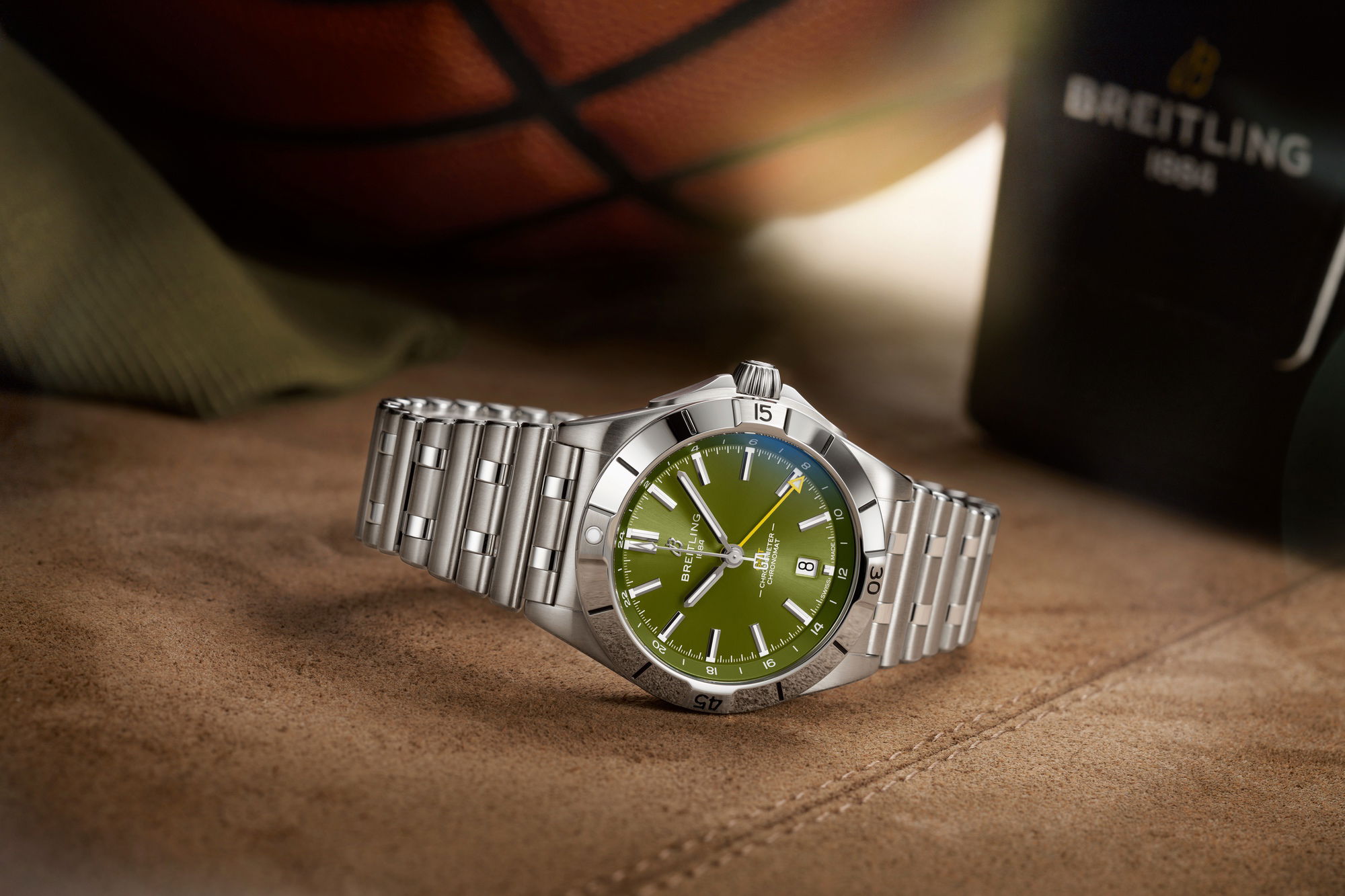 IMG_9086 Breitling Chronomat Automatic GMT 40 Giannis Antetokounmpo A32398A11L1A1 3