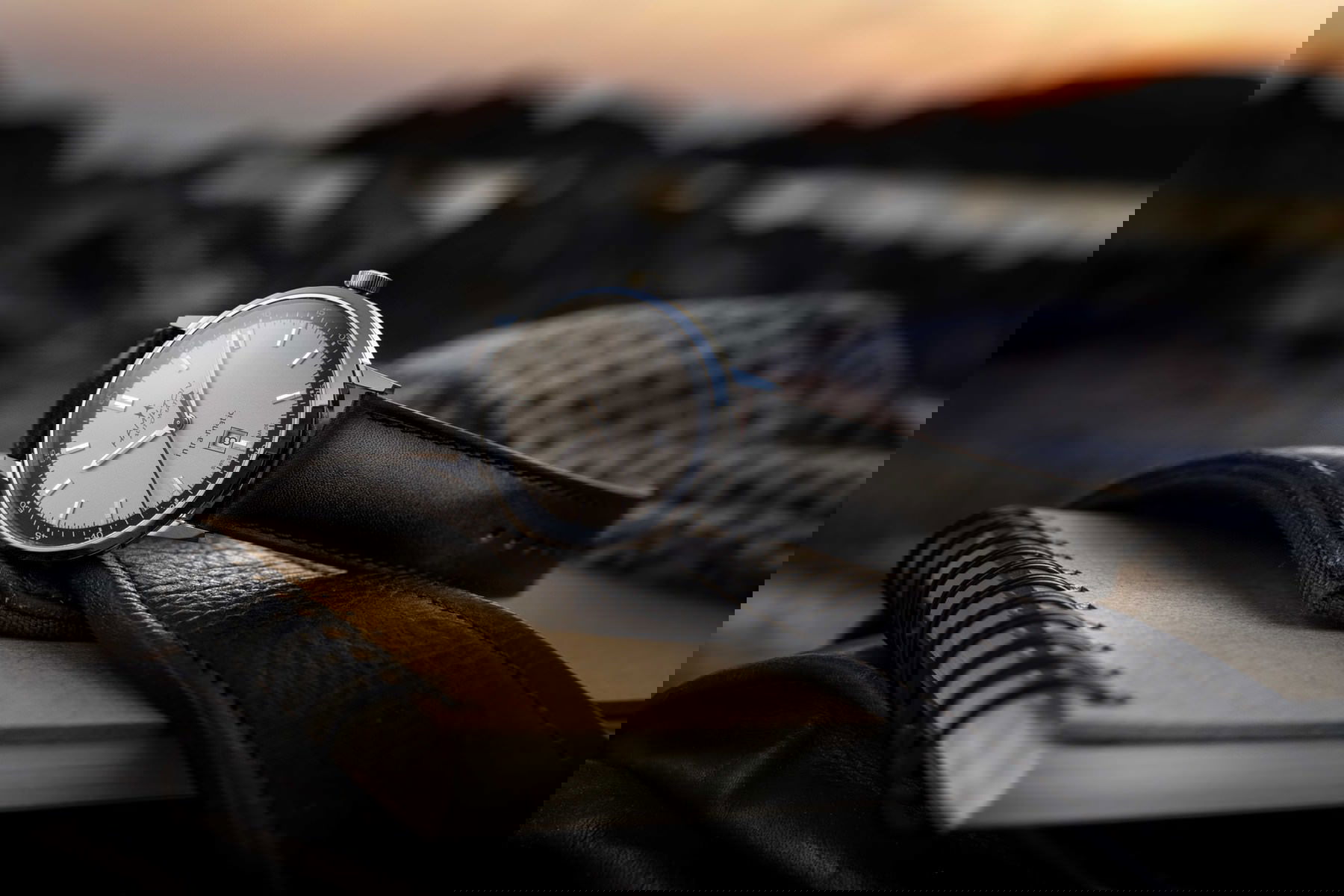 Hamilton American Classic Intra-Matic Automatic H38425720 3