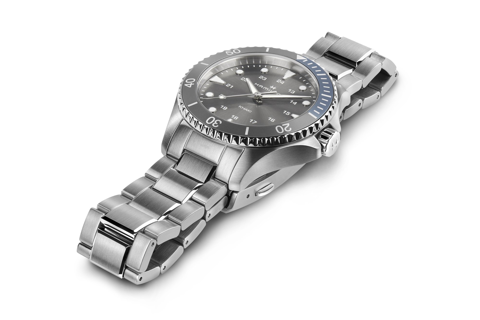 IMG_9086 Hamilton Khaki Navy Scuba Quartz H82211181 3