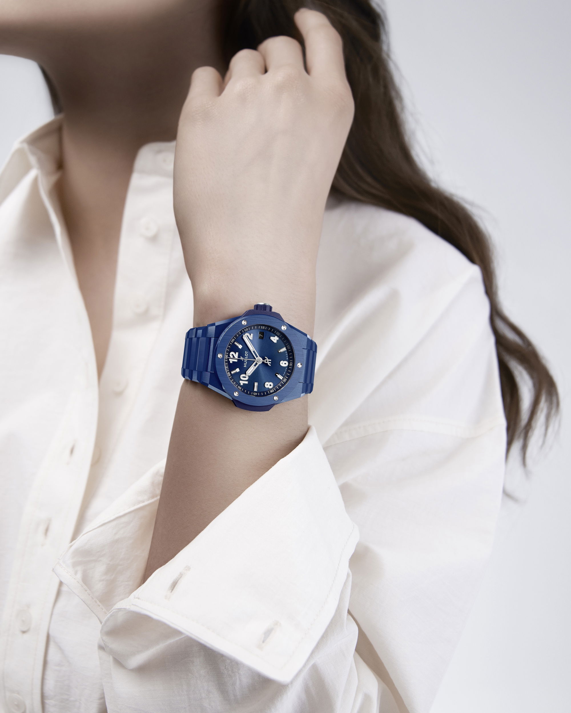 IMG_9086 Hublot Big Bang Integrated Time Only Blue Ceramic 457.EX.7170.EX 3