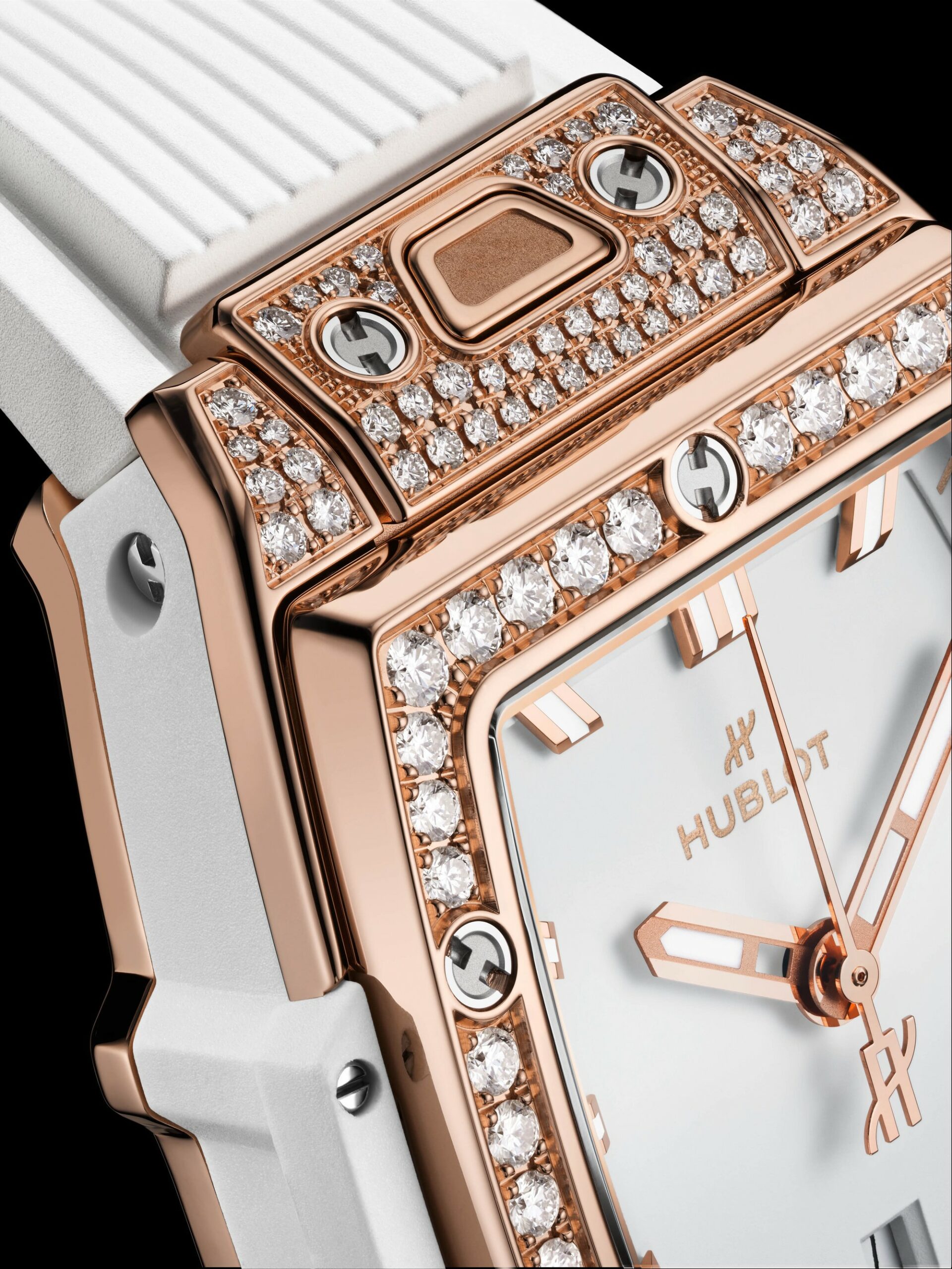 Hublot Spirit of Big Bang King Gold White Pave 682.OE.2080.RW.1604 3