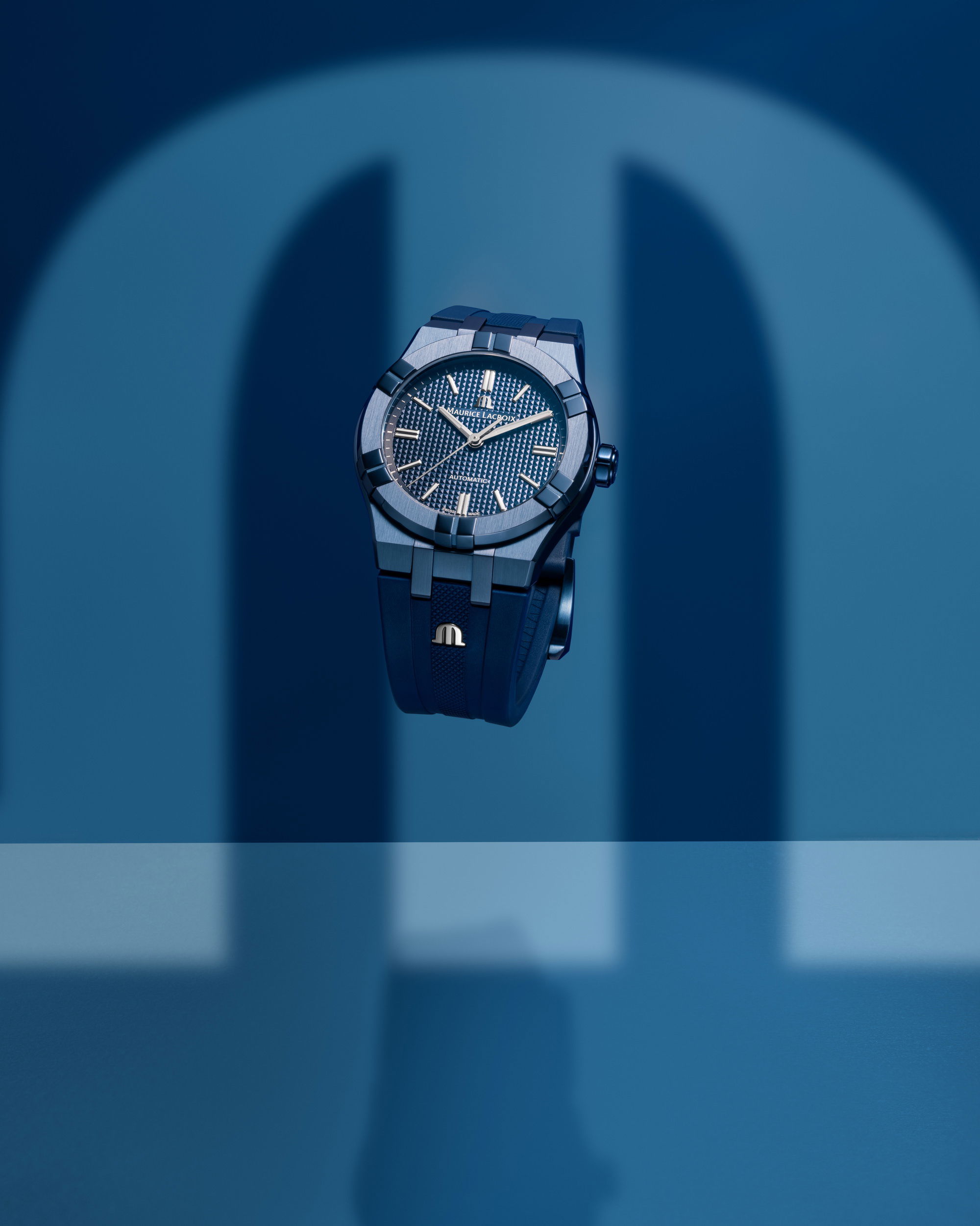 Maurice Lacroix Aikon Automatic 39 Blue PVD Limited Edition AI6007-PVC00-430-4 3