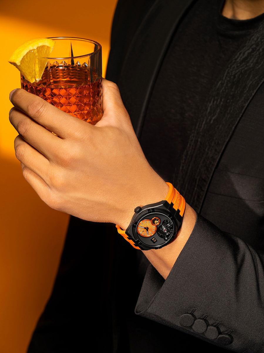 Maurice Lacroix Aikon Master Grand Date Technicolor 45 AI6118-DLB0J-530-J 3