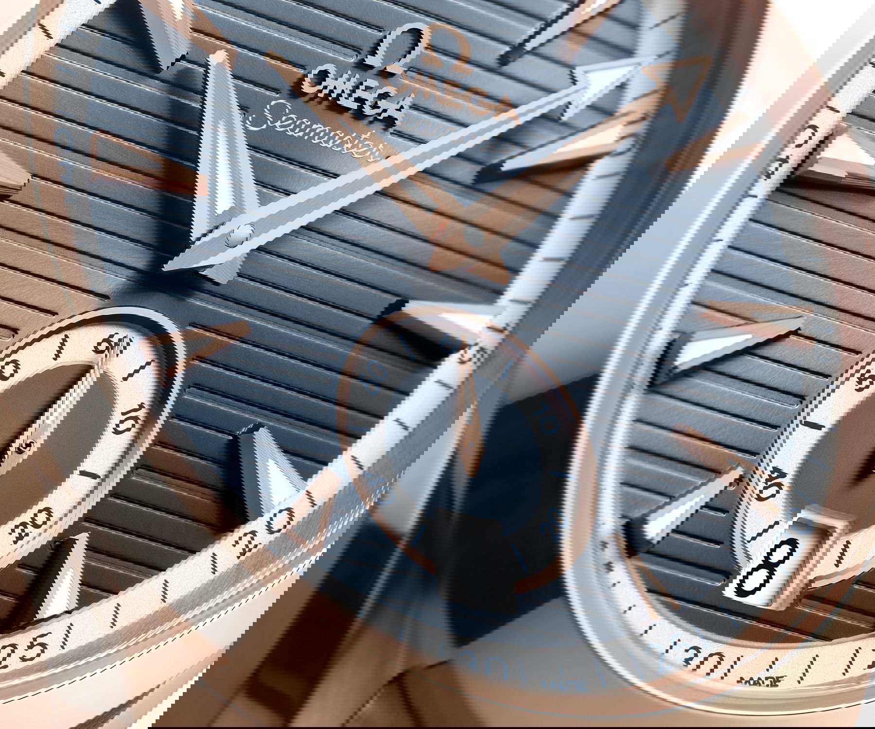 Omega Seamaster Aqua Terra 150M Co-Axial Master Chronometer Small Seconds 41mm 220.50.41.21.03.001 3