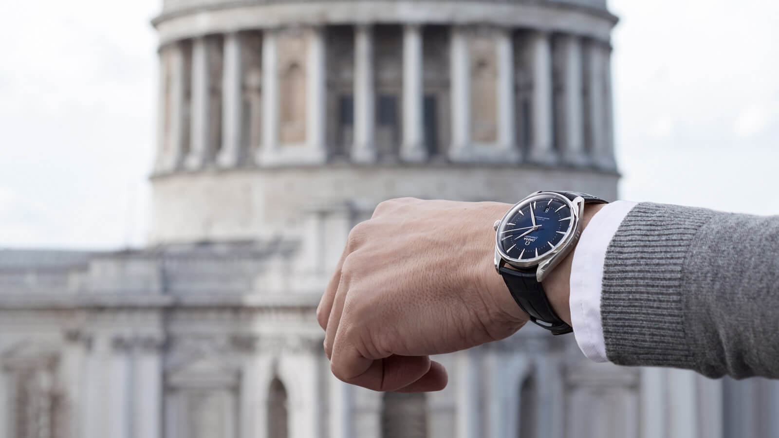 Omega Seamaster City Editions Co-Axial Master Chronometer 39.5 mm London 511.13.40.20.03.001 3