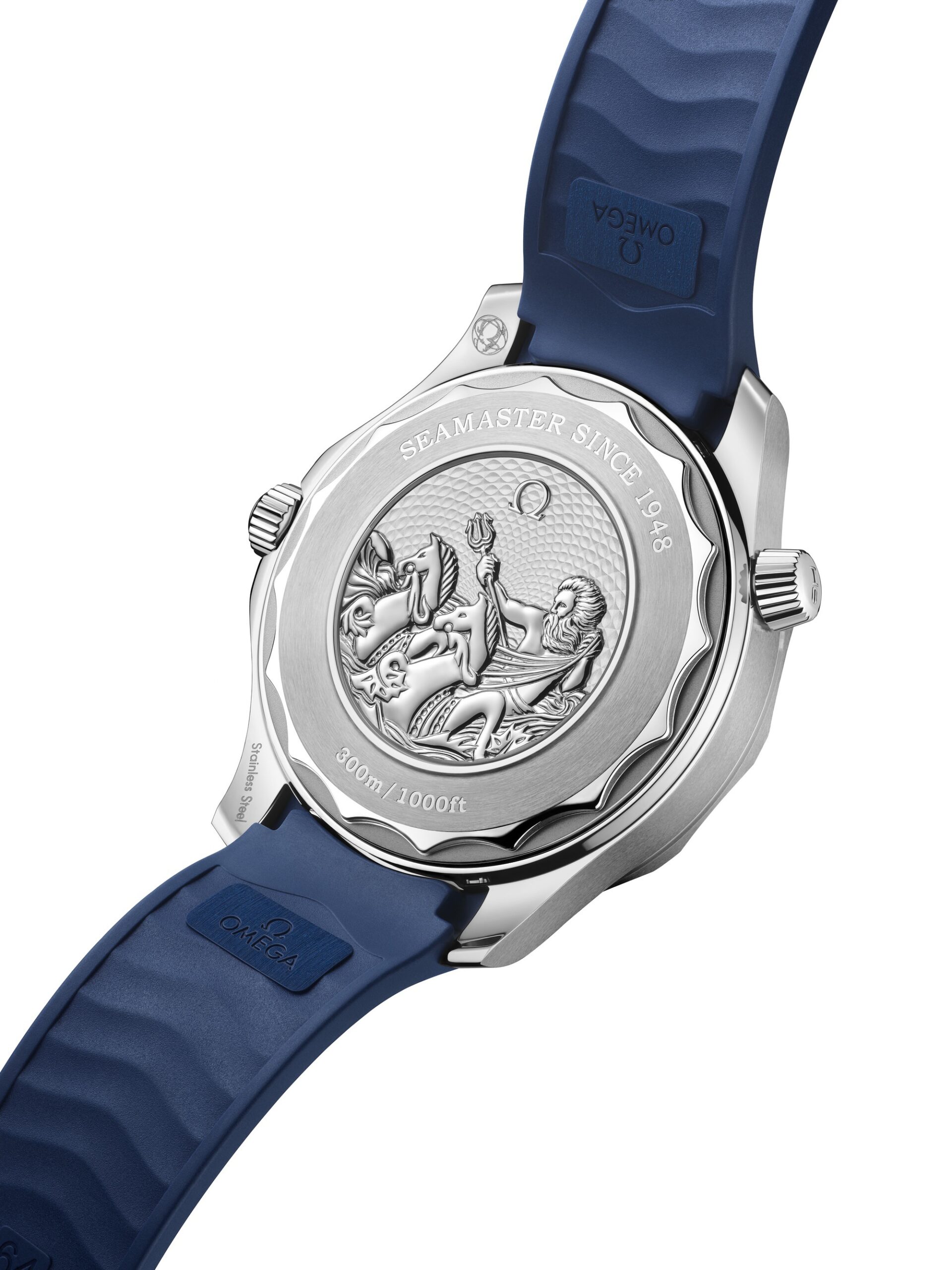 IMG_9086 Omega Seamaster Diver 300M Co-Axial Master Chronometer Summer Blue 210.32.42.20.03.002 3