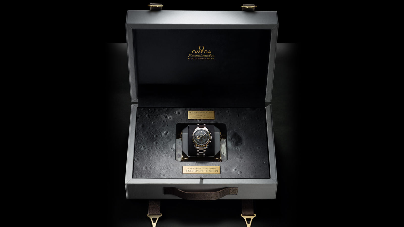 IMG_9086 Omega Speedmaster Anniversary Series Co-Axial Master Chronometer Chronograph 42 mm Apollo 11 50 310.20.42.50.01.001 3