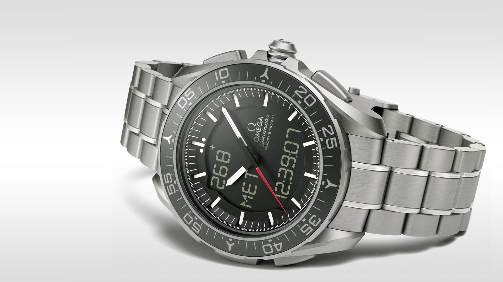 IMG_9086 Omega Speedmaster Skywalker X-33 Chronograph 45 mm 318.90.45.79.01.001 3