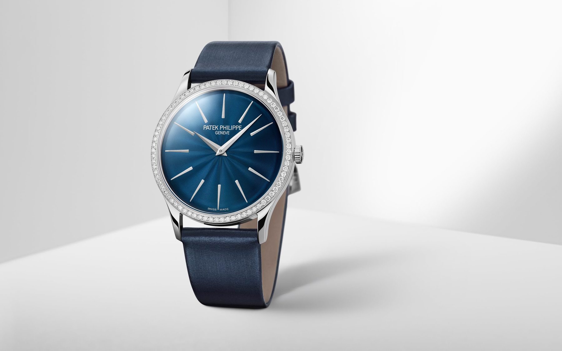 Patek Philippe Calatrava 4997/200G-001 3