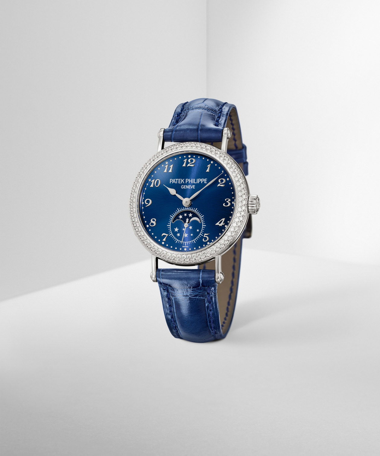 IMG_9086 Patek Philippe Complications Moon Phases 7121/200G-001 3