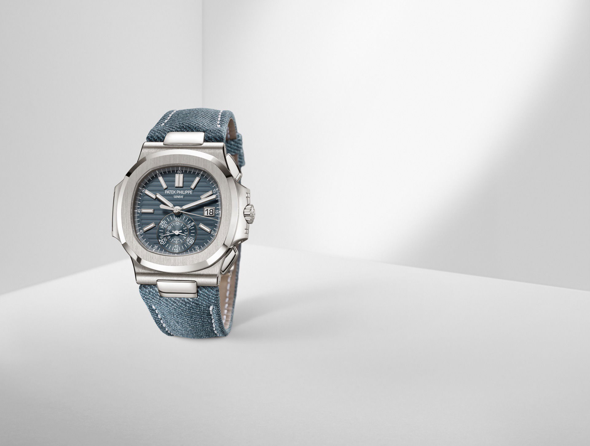 Patek Philippe Nautilus Flyback Chronograph 5980/60G-001 3