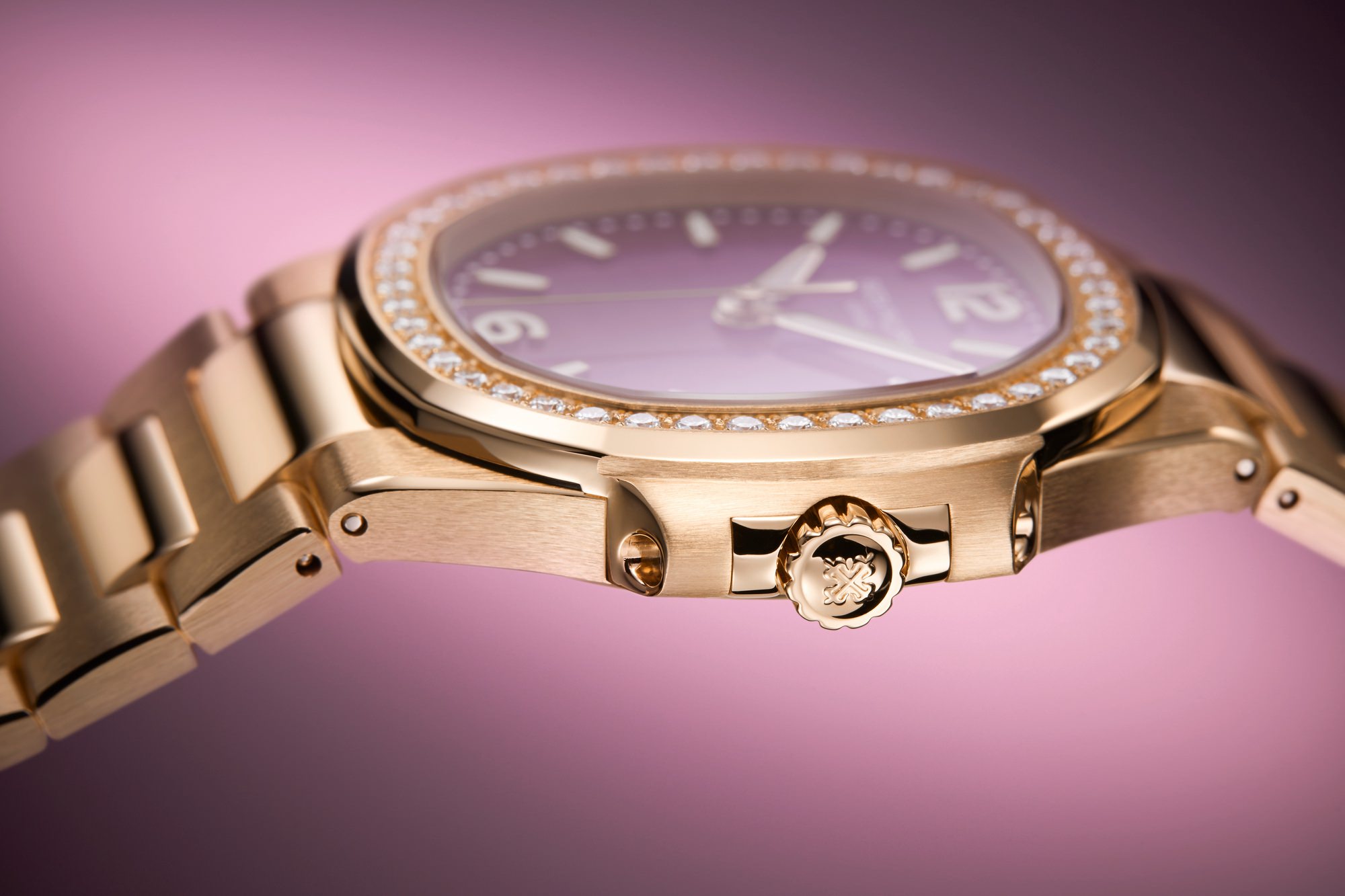 Patek Philippe Nautilus Ladies 7010/1R-013 3